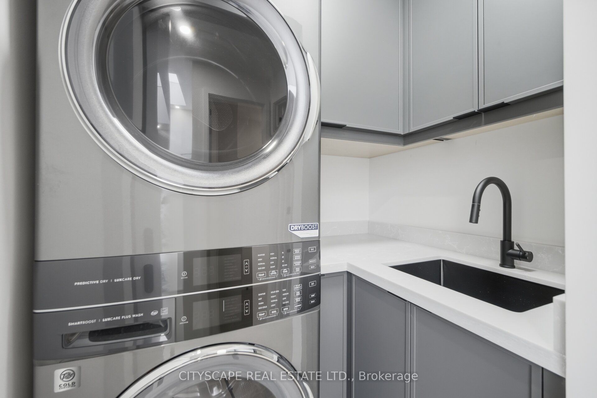 10a Holmstead Avenue Property Photo 38
