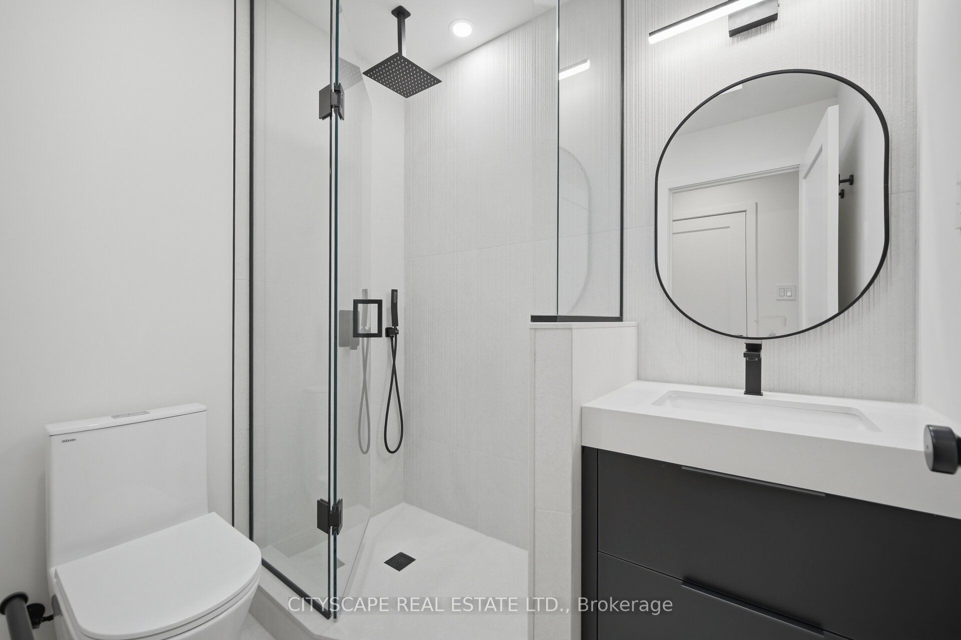 10a Holmstead Avenue Property Photo 42