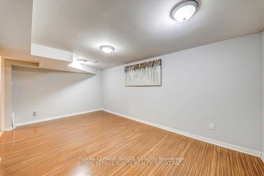 32 Lansbury Drive Bsmt Property Photo 7