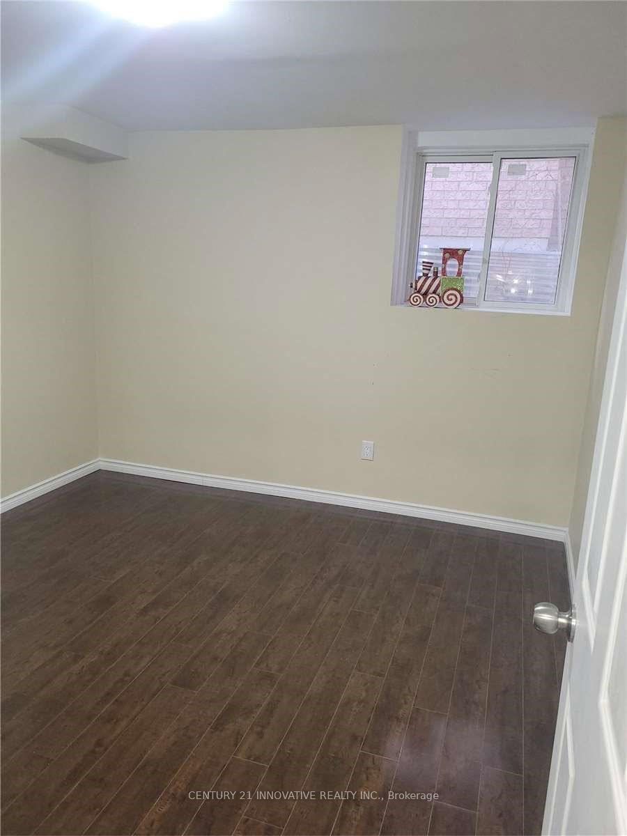 14 Whitbread Crescent Property Photo 6