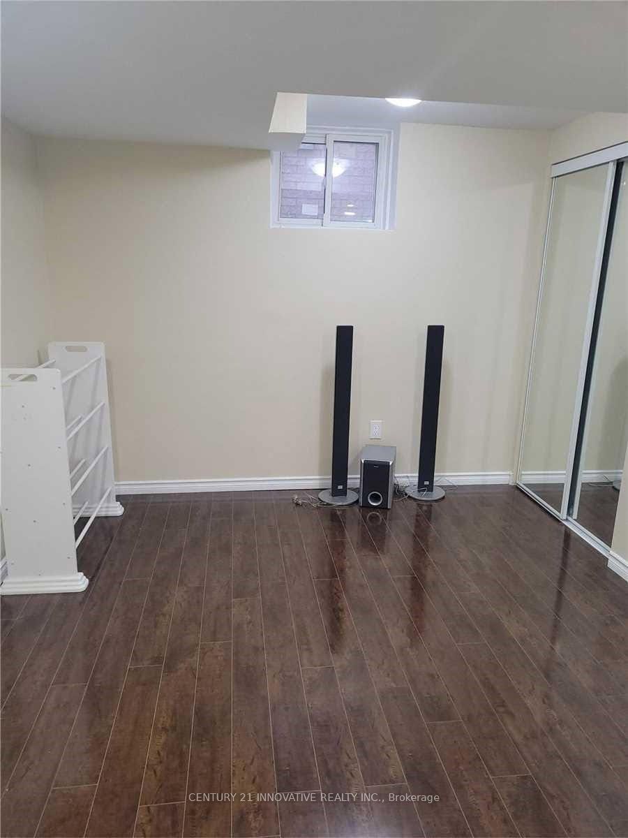 14 Whitbread Crescent Property Photo 7