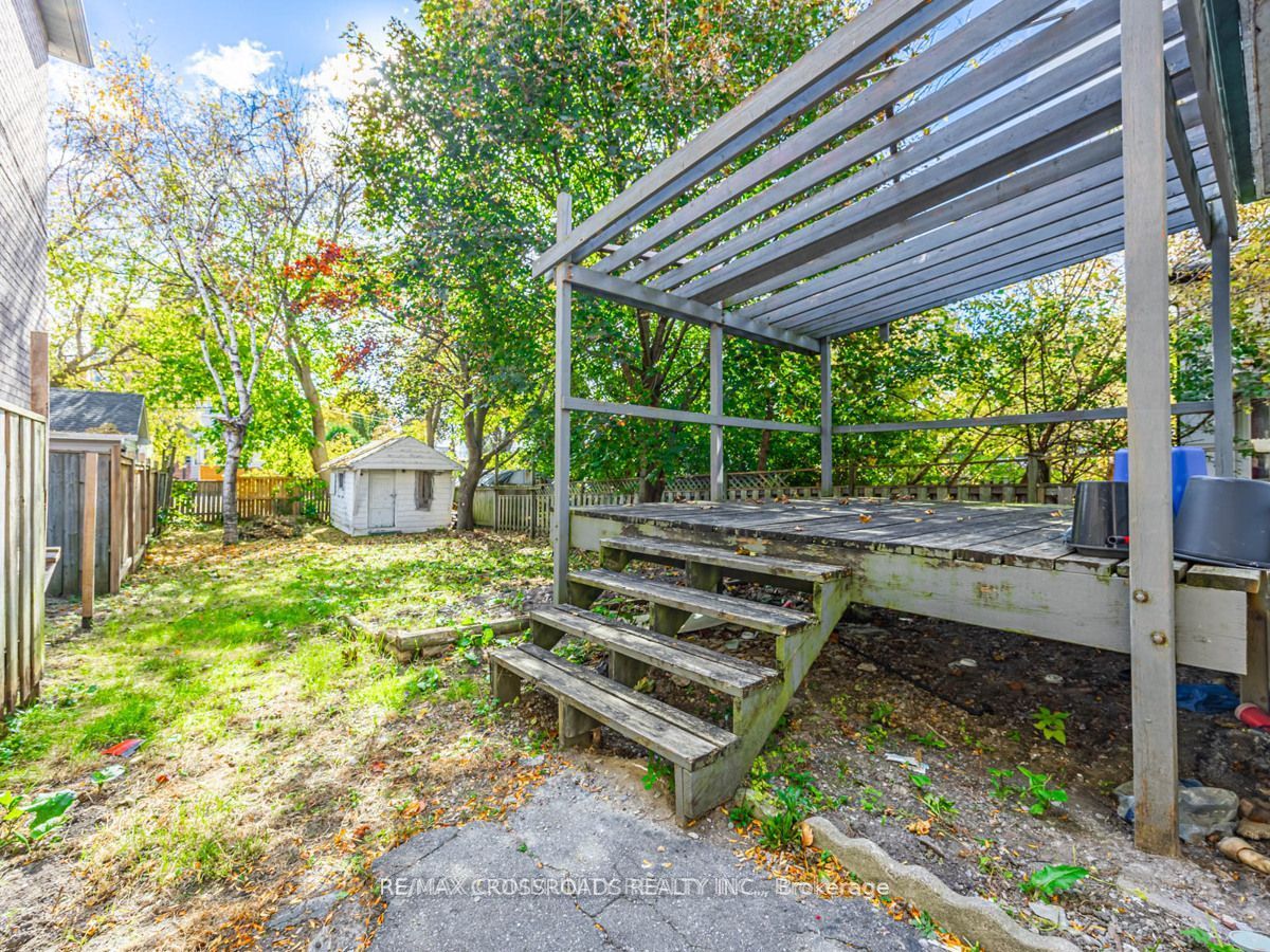 111 Elgin Street W Property Photo 15
