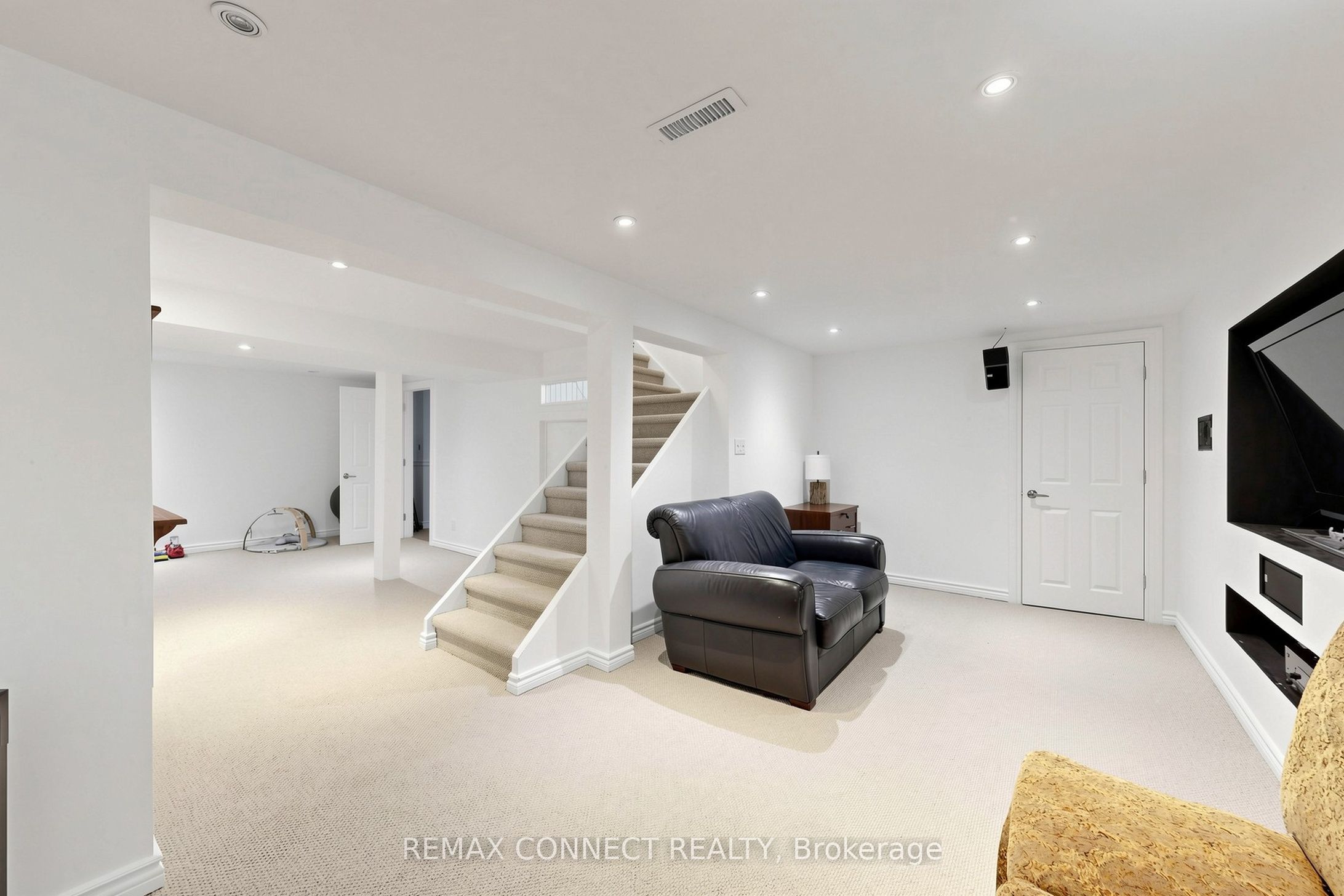 15 Satchell Boulevard Property Photo 25