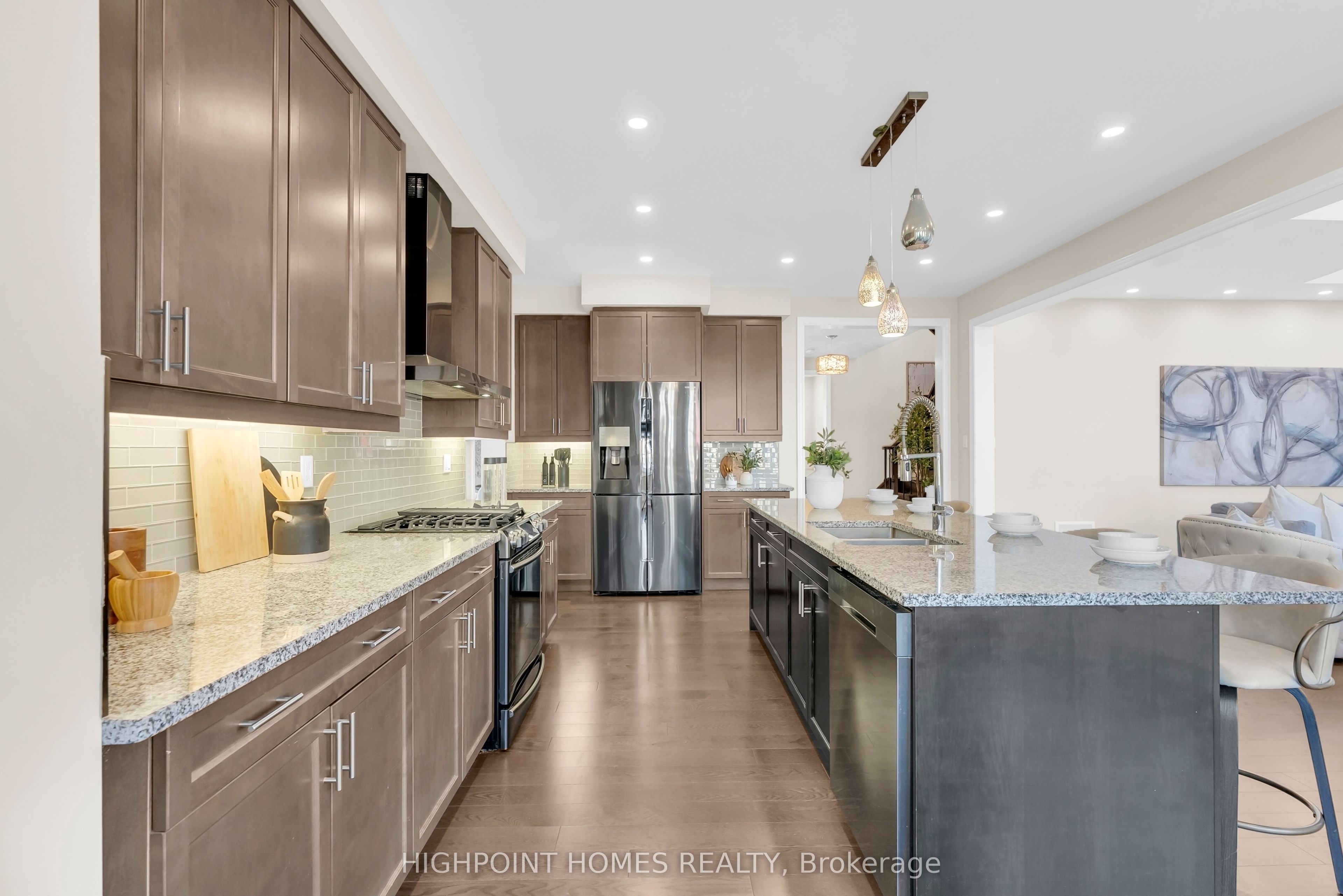 865 Riverside Drive Property Photo 11