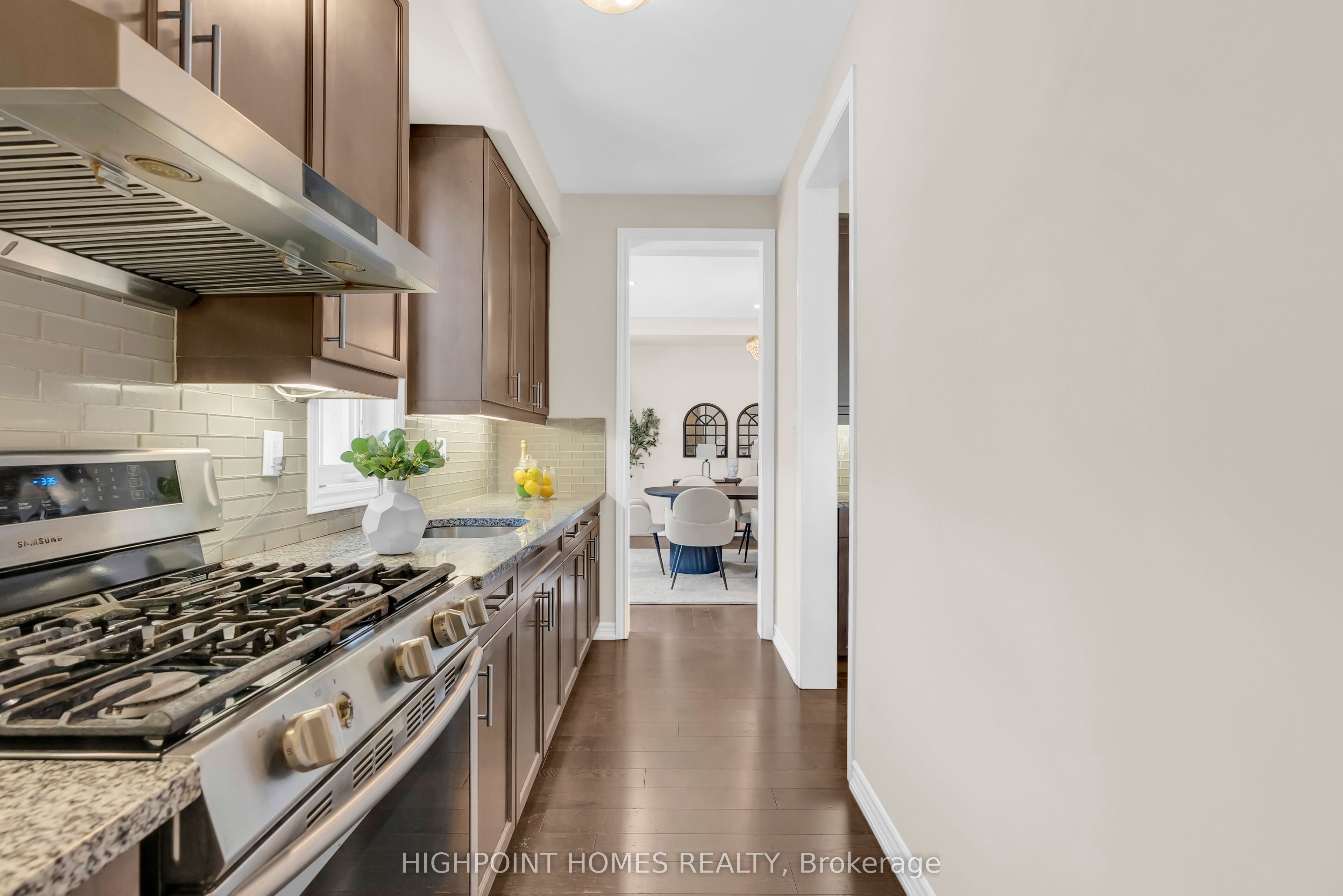 865 Riverside Drive Property Photo 14