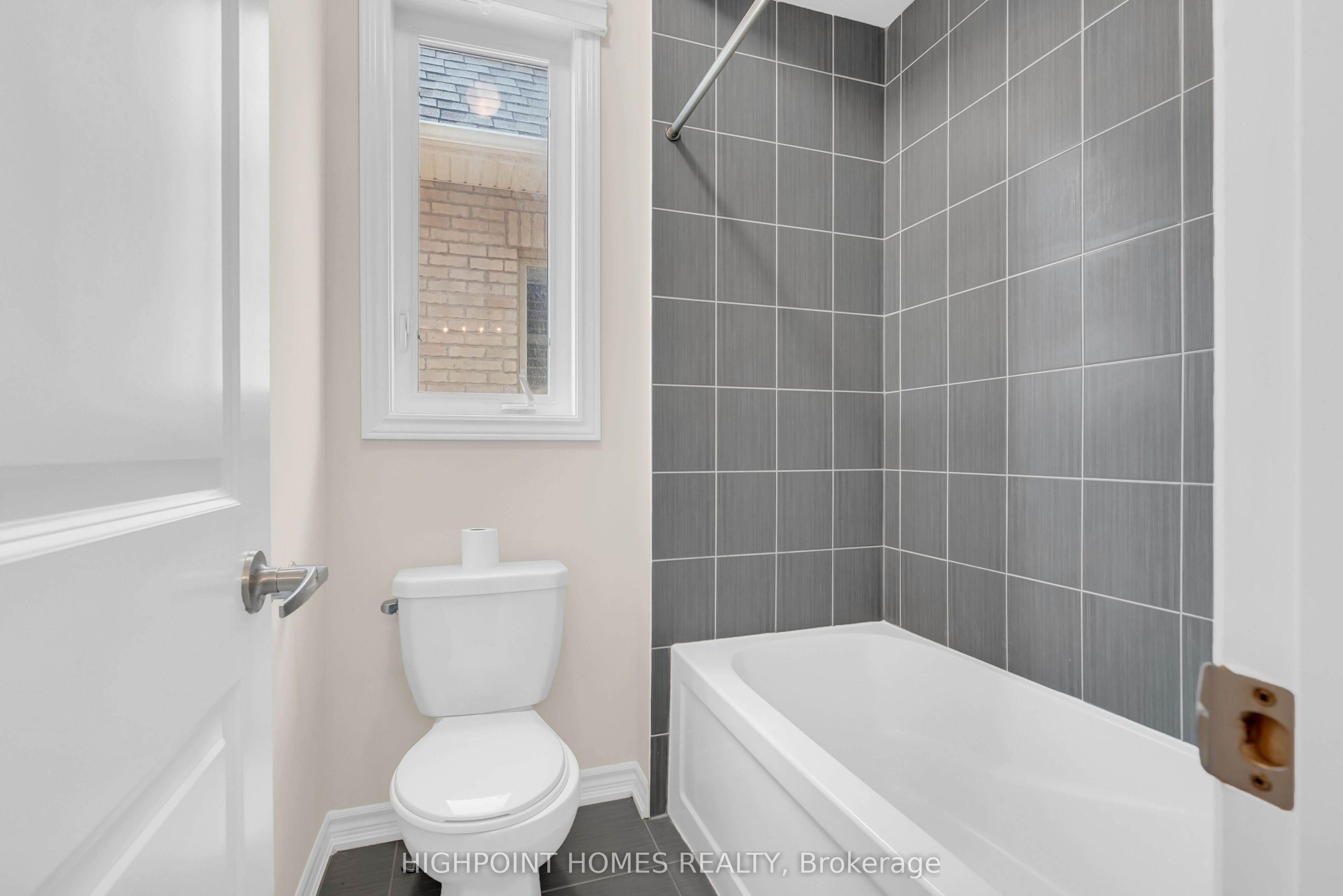 865 Riverside Drive Property Photo 28