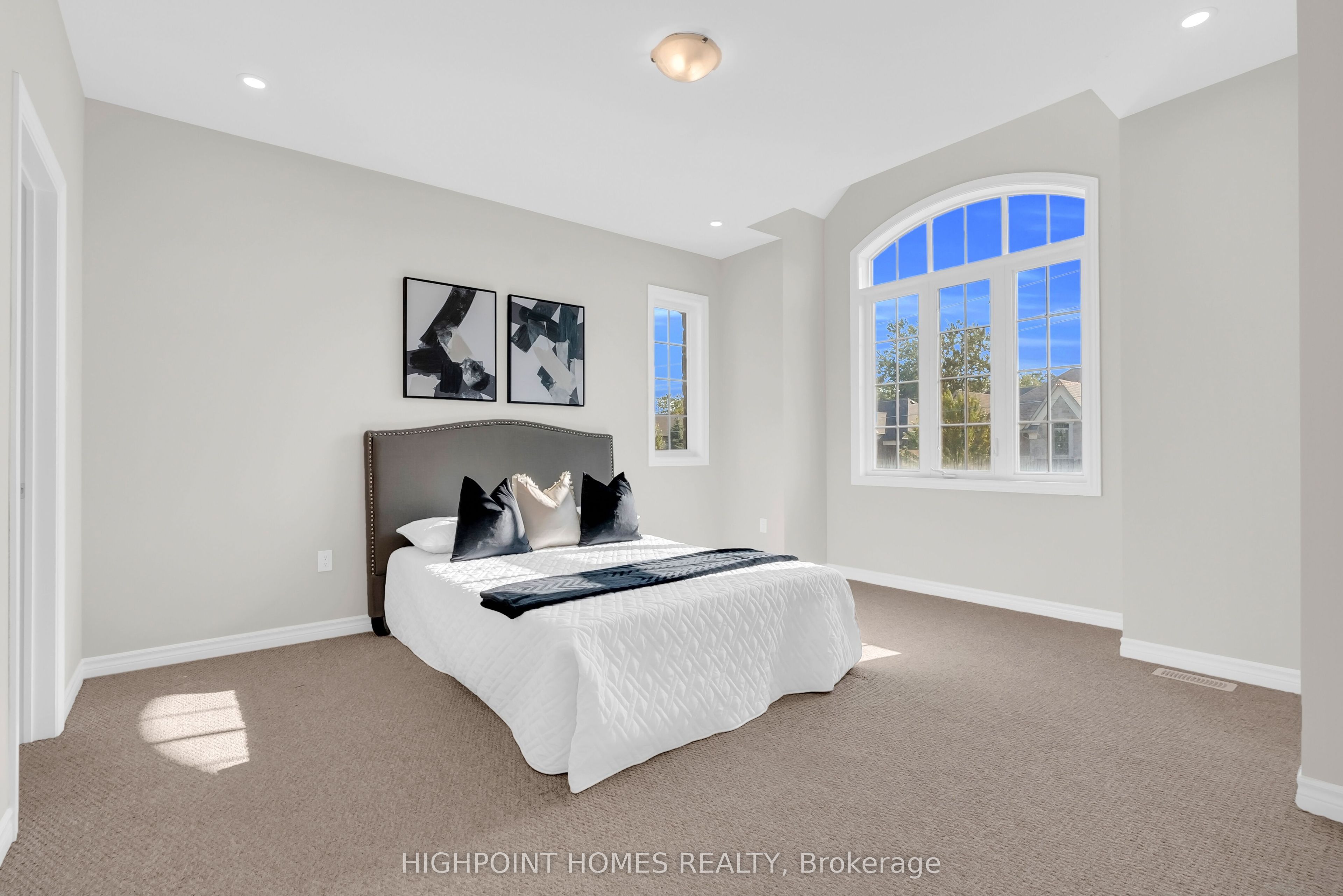 865 Riverside Drive Property Photo 32