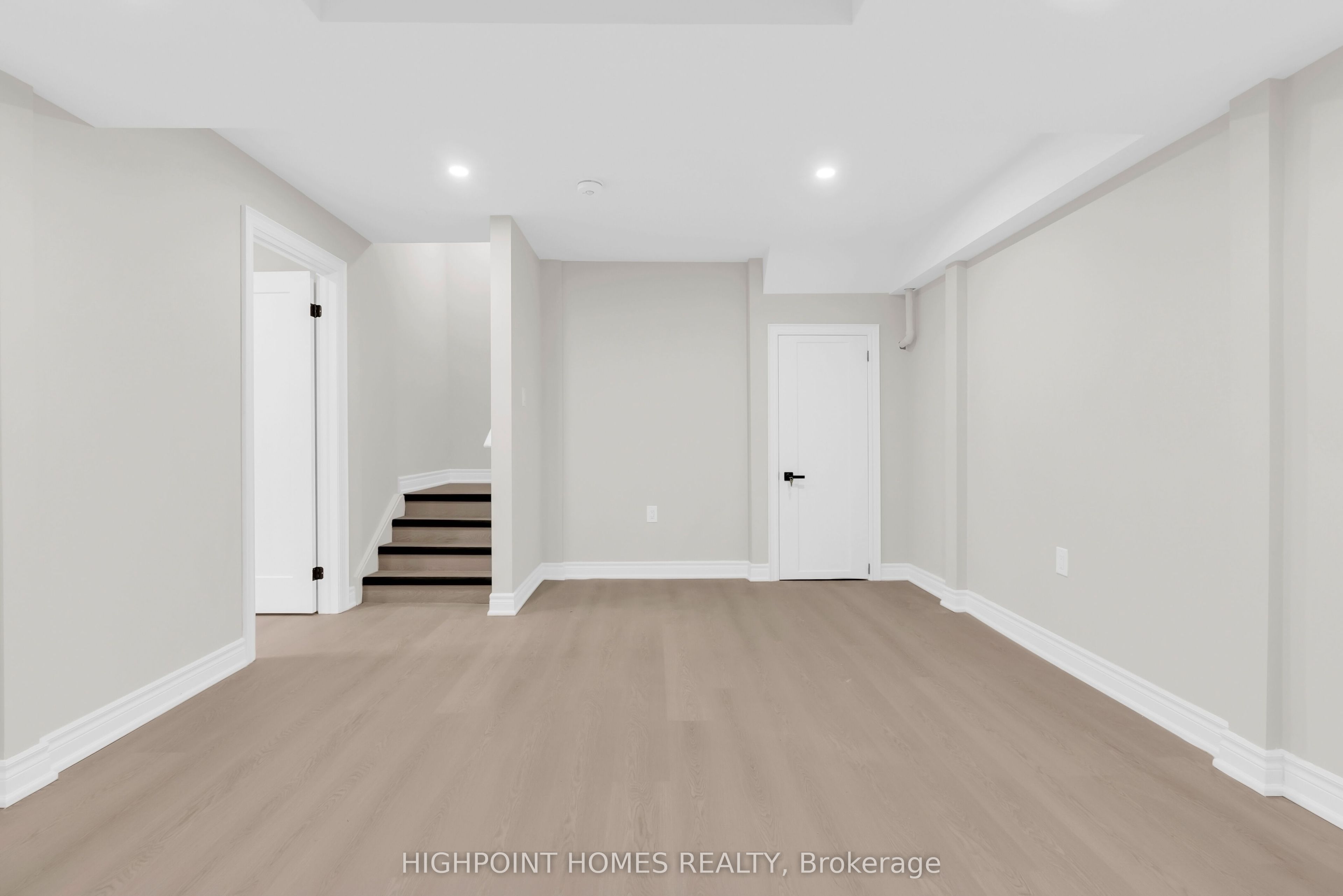 865 Riverside Drive Property Photo 34