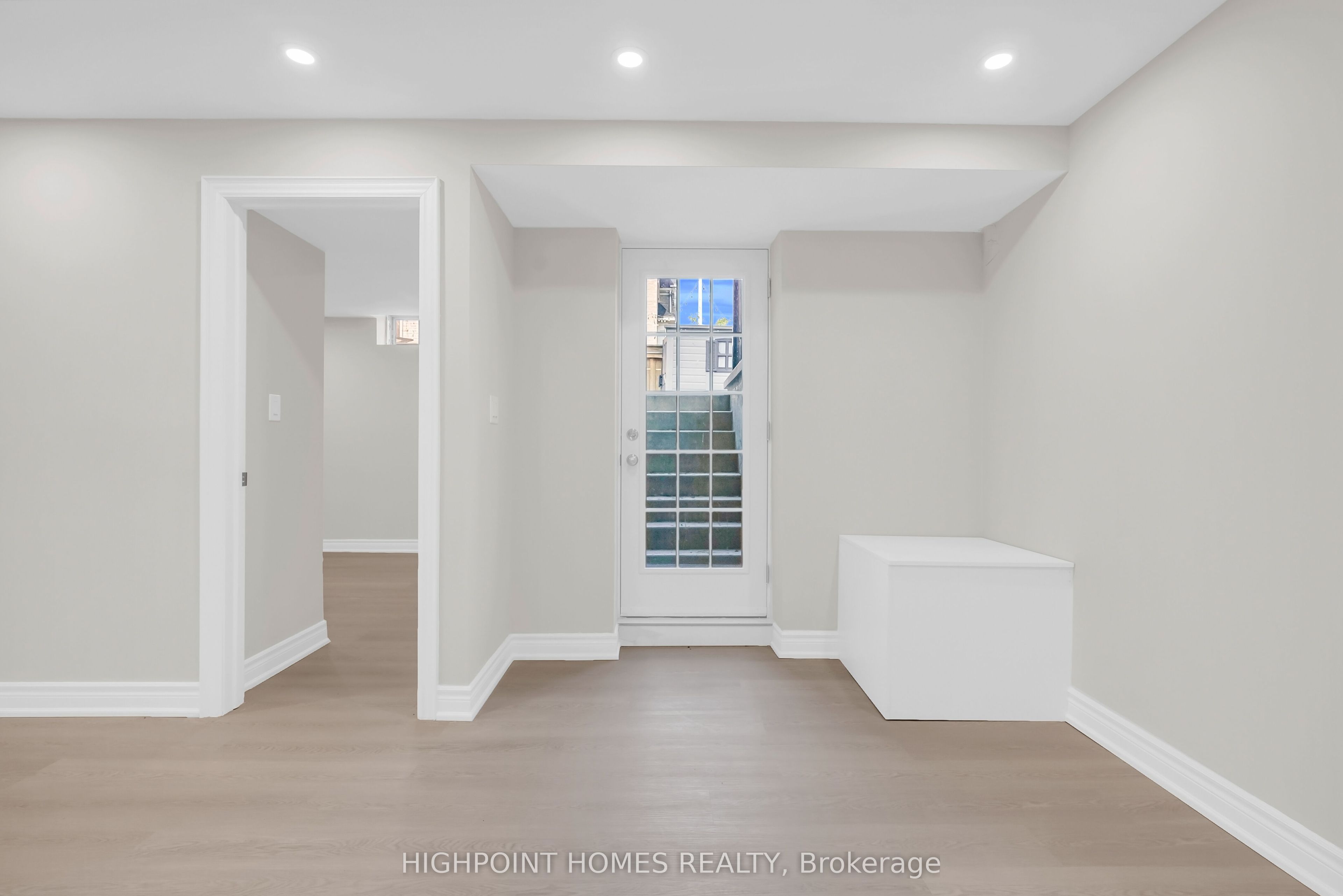 865 Riverside Drive Property Photo 39