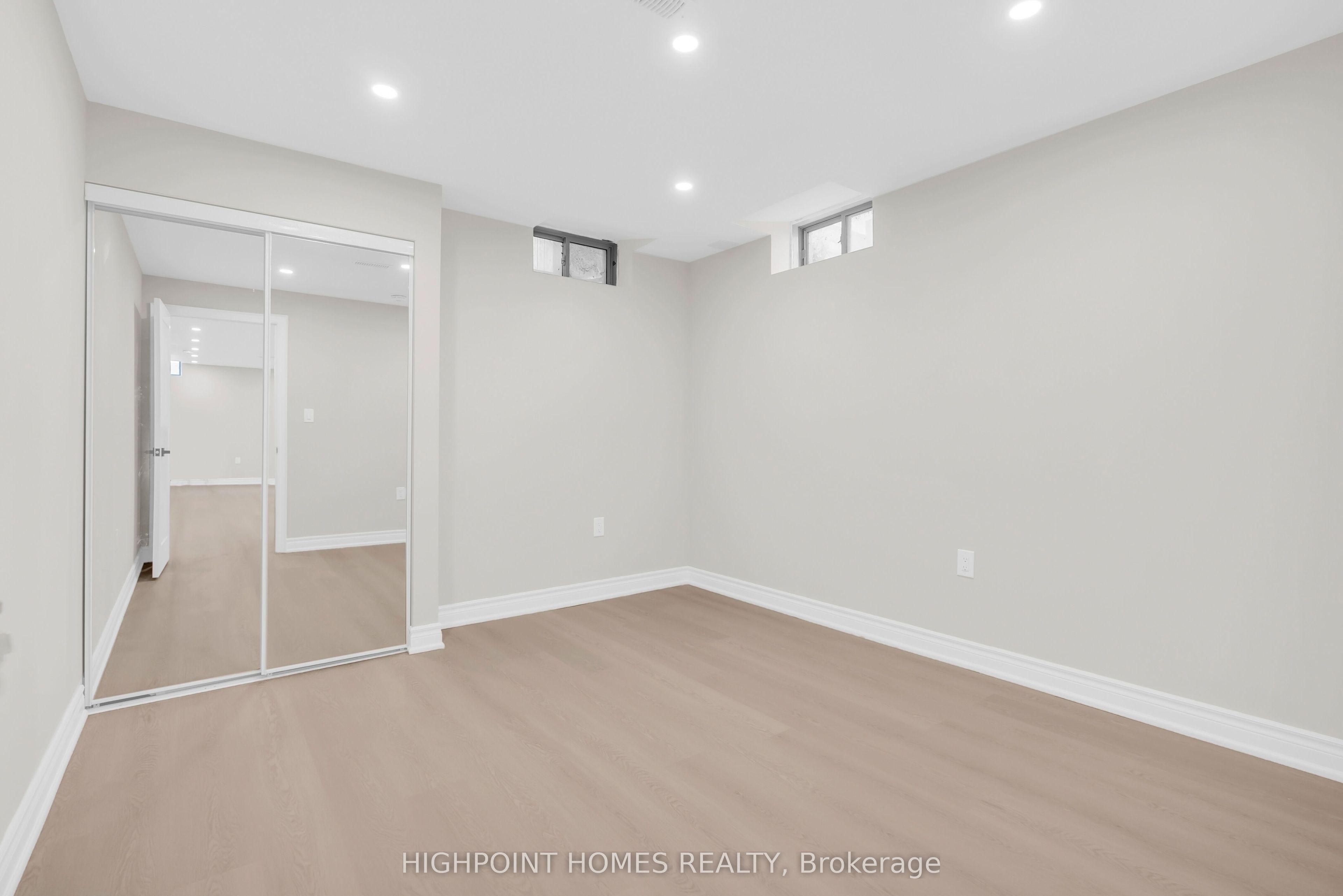 865 Riverside Drive Property Photo 42