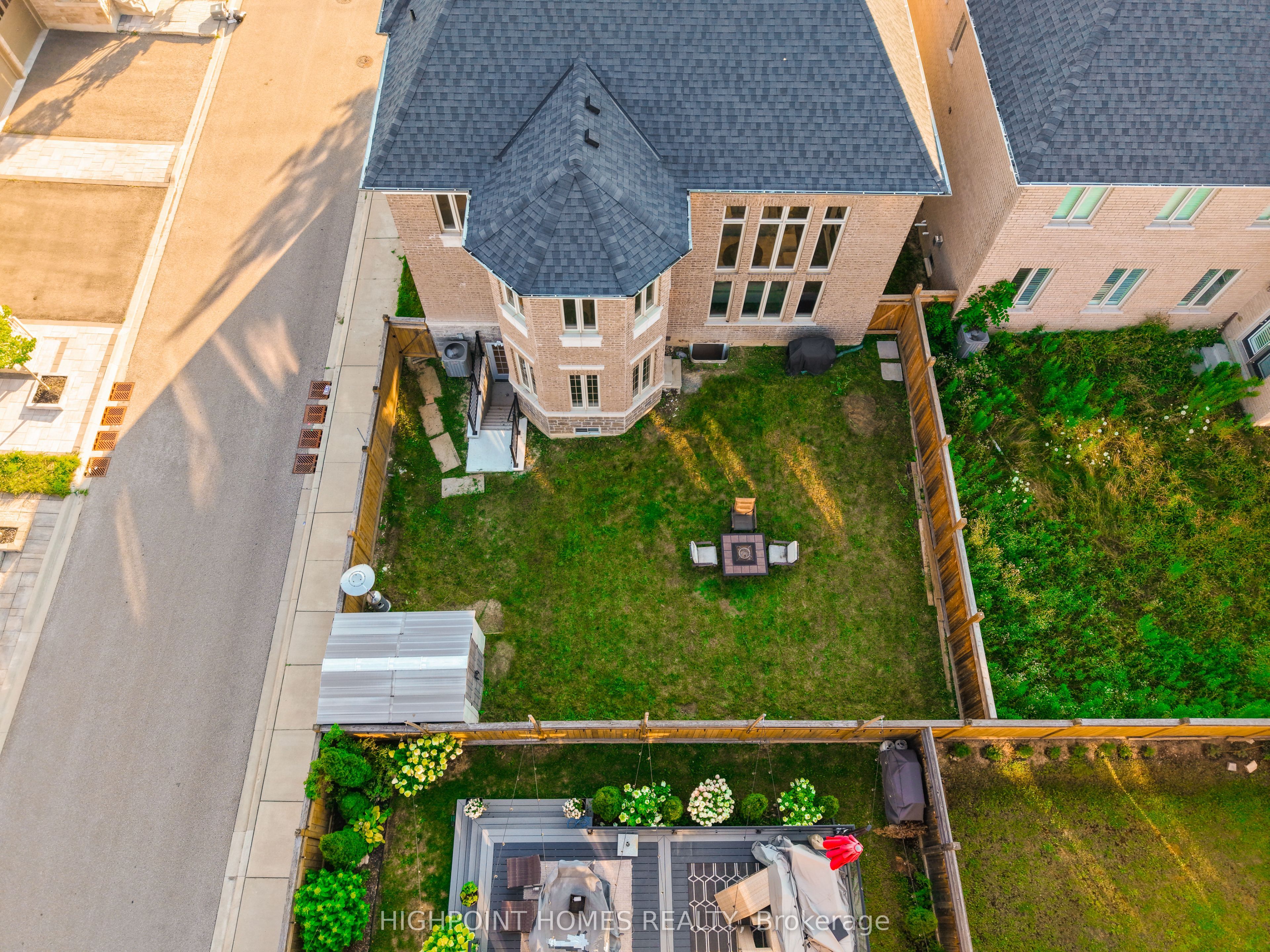 865 Riverside Drive Property Photo 47