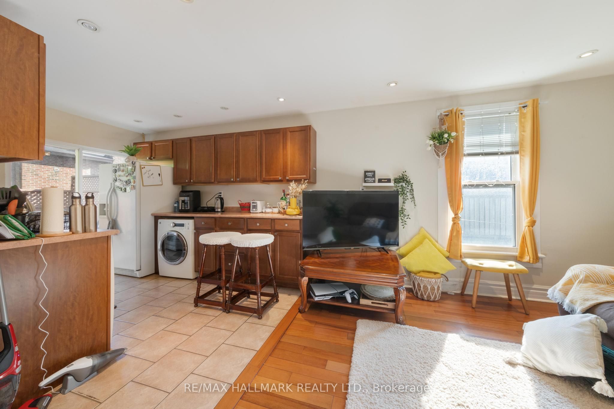 25 Norwood Terrace Property Photo 6