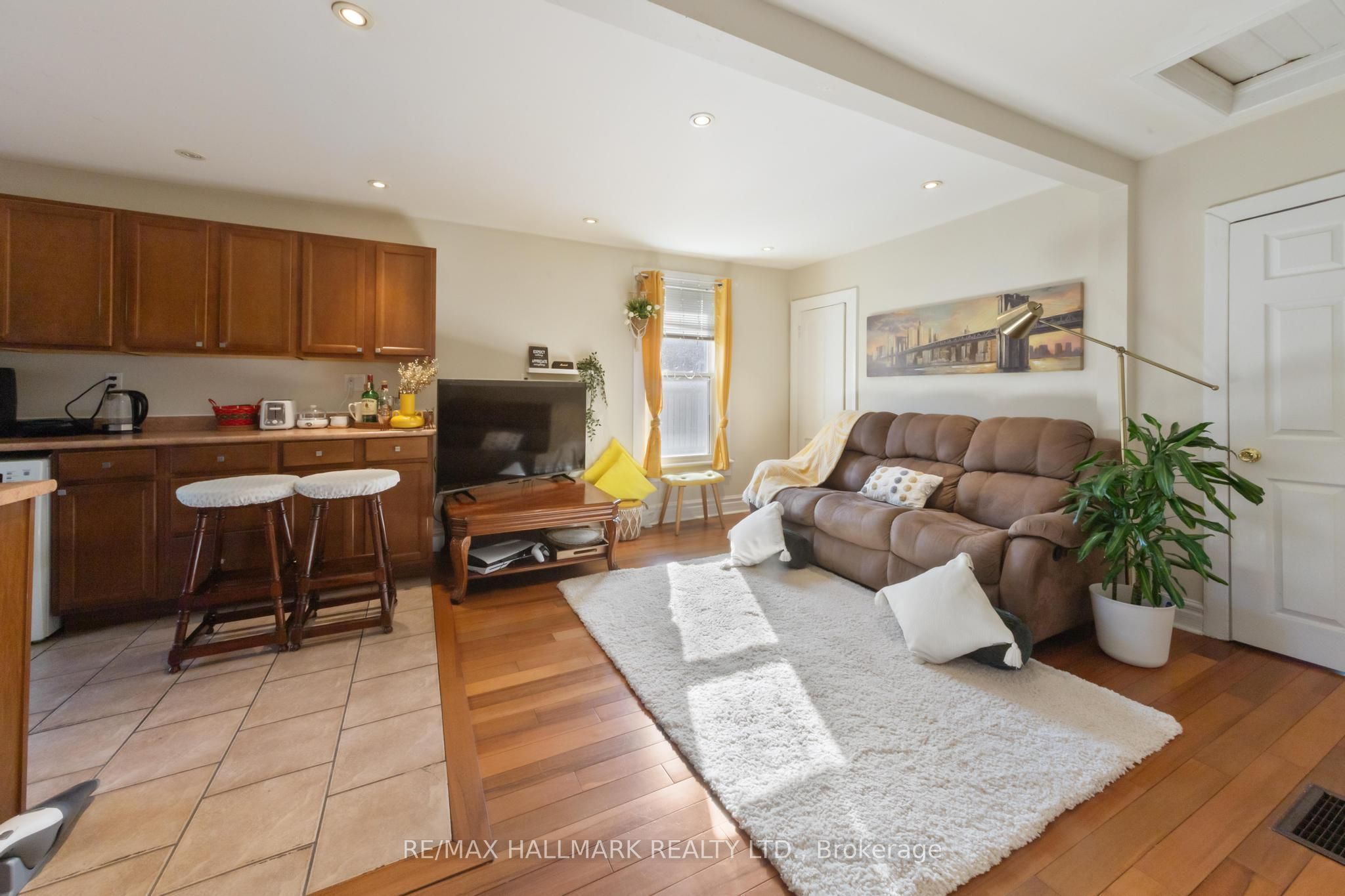 25 Norwood Terrace Property Photo 7