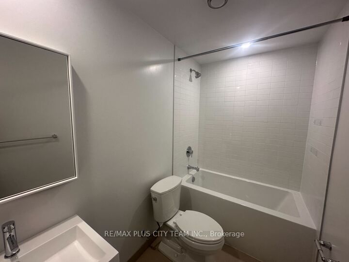 150 Logan Avenue 542 Property Photo 7