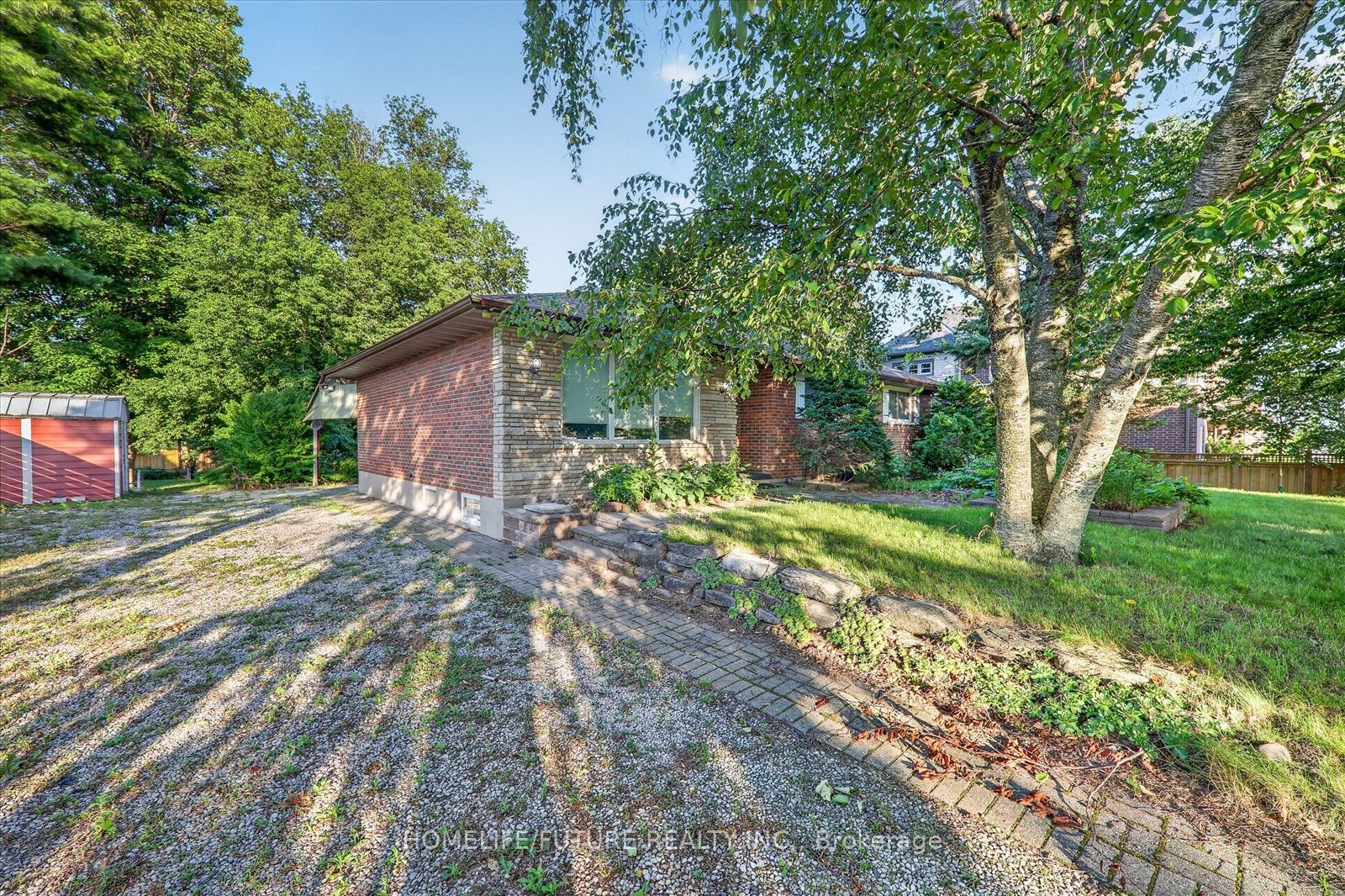 2111 Prestonvale Road Property Photo 2
