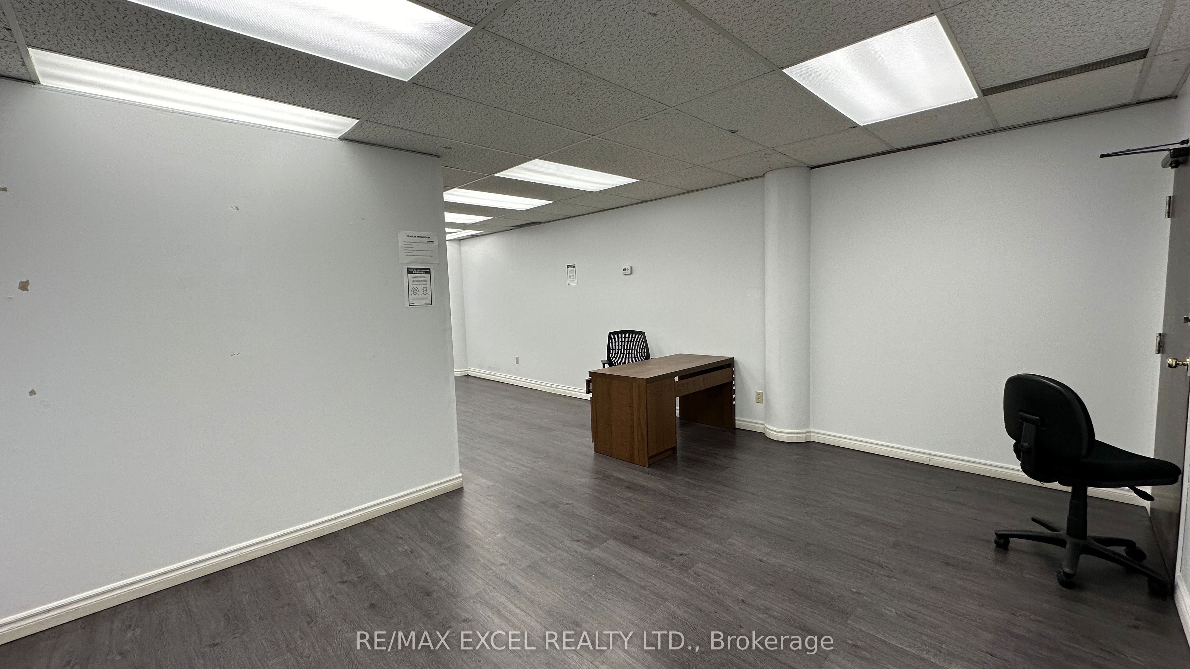 2425 Eglinton Avenue E 212 Property Photo 3