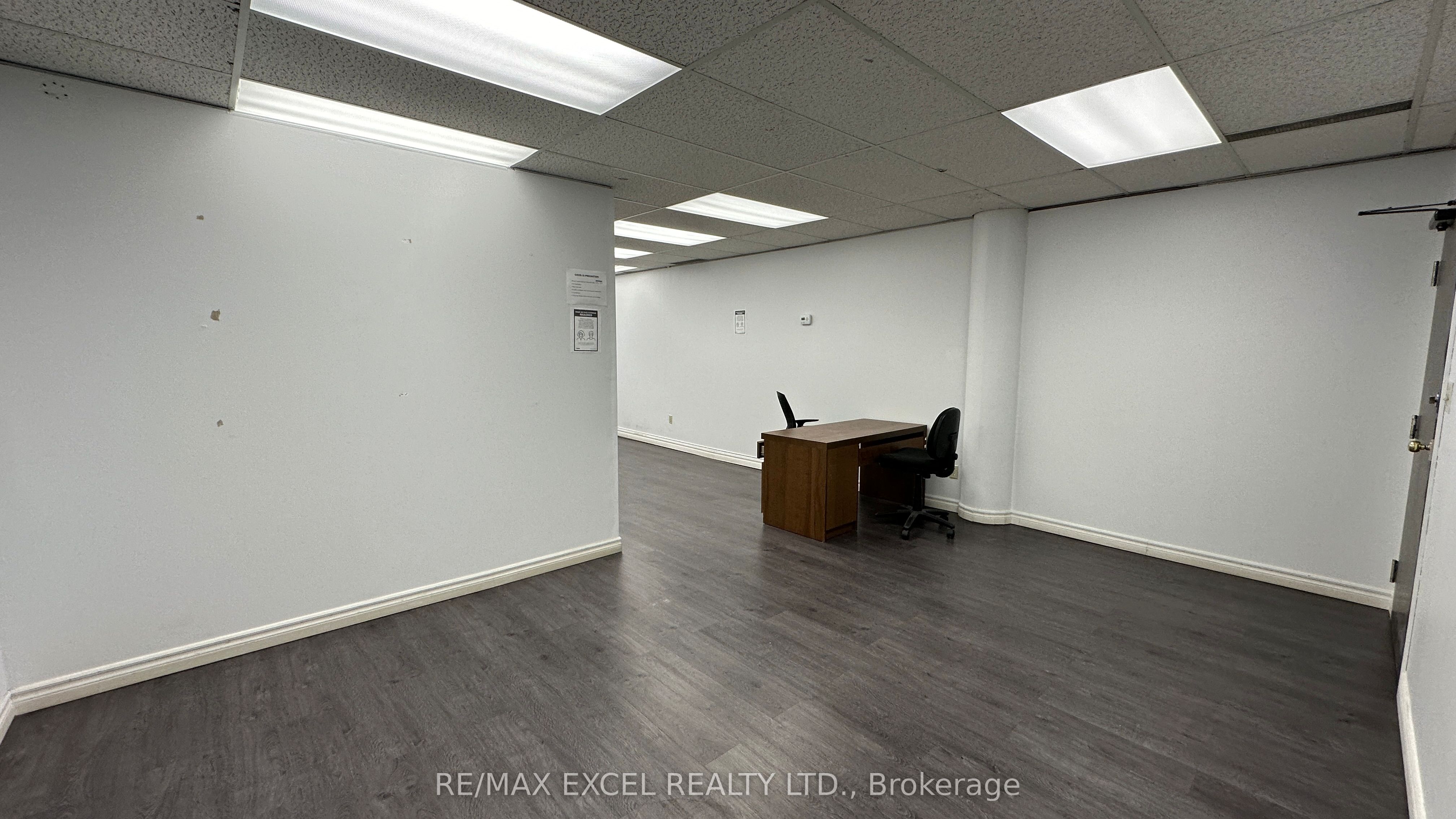 2425 Eglinton Avenue E 212 Property Photo 4