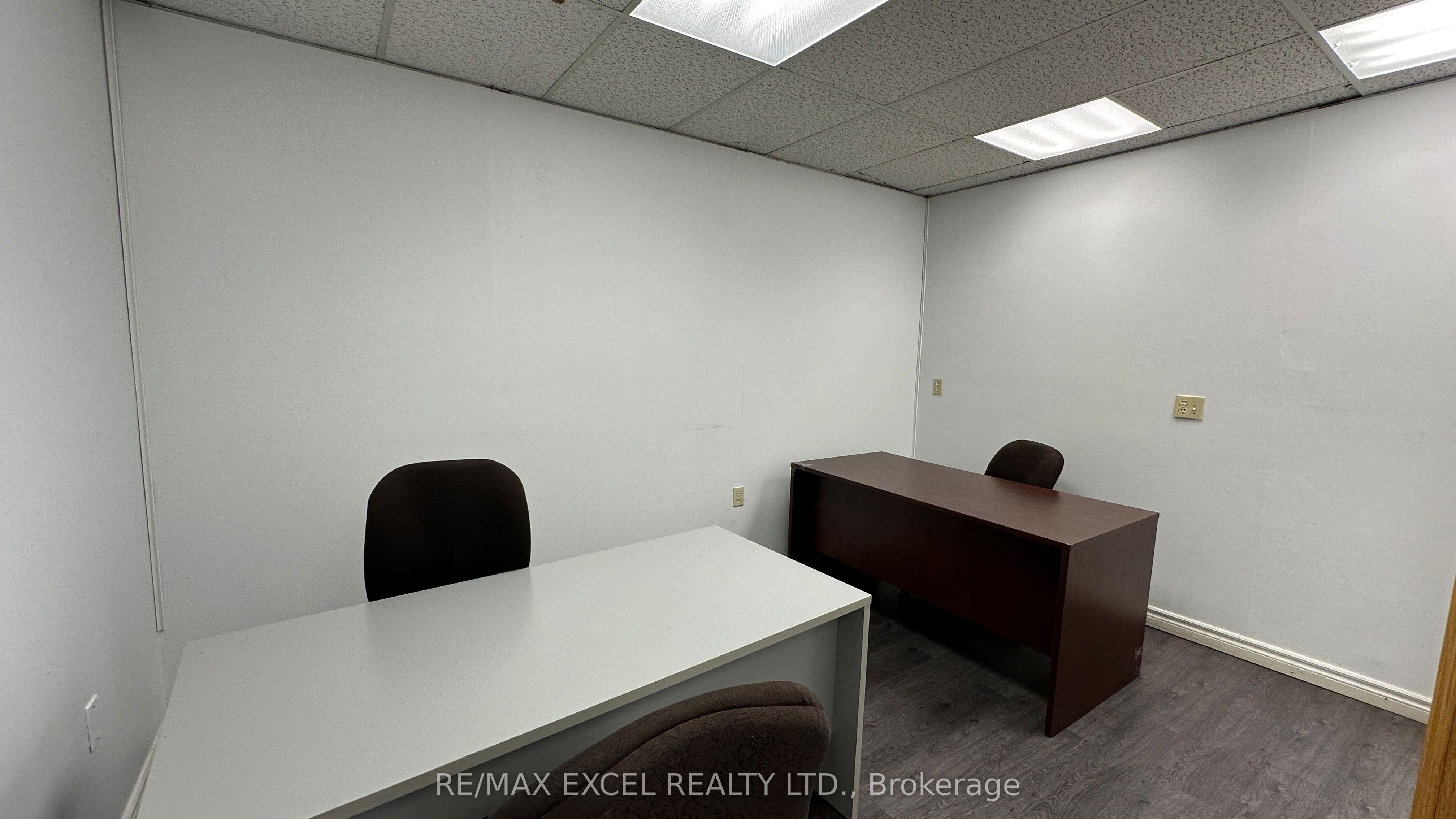 2425 Eglinton Avenue E 212 Property Photo 6