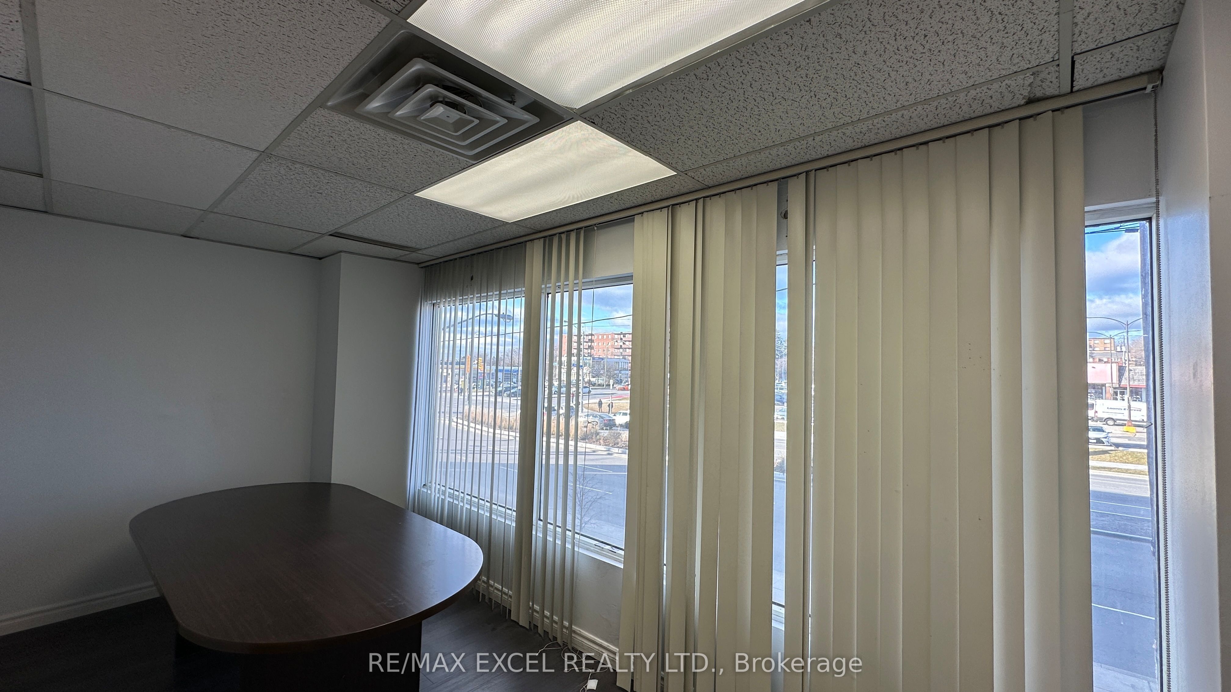 2425 Eglinton Avenue E 212 Property Photo 8