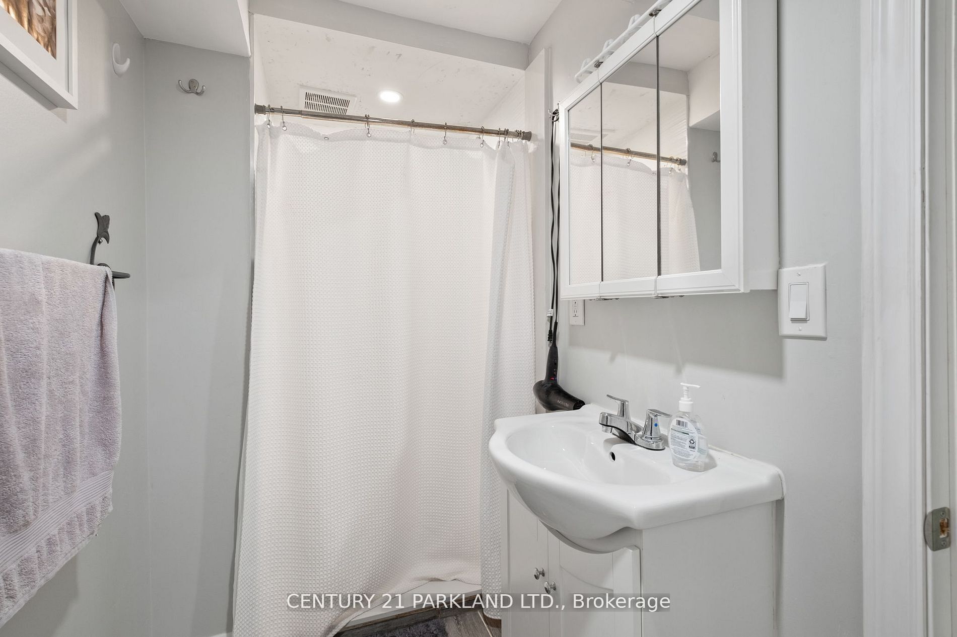 87 Bonacres Avenue Property Photo 23