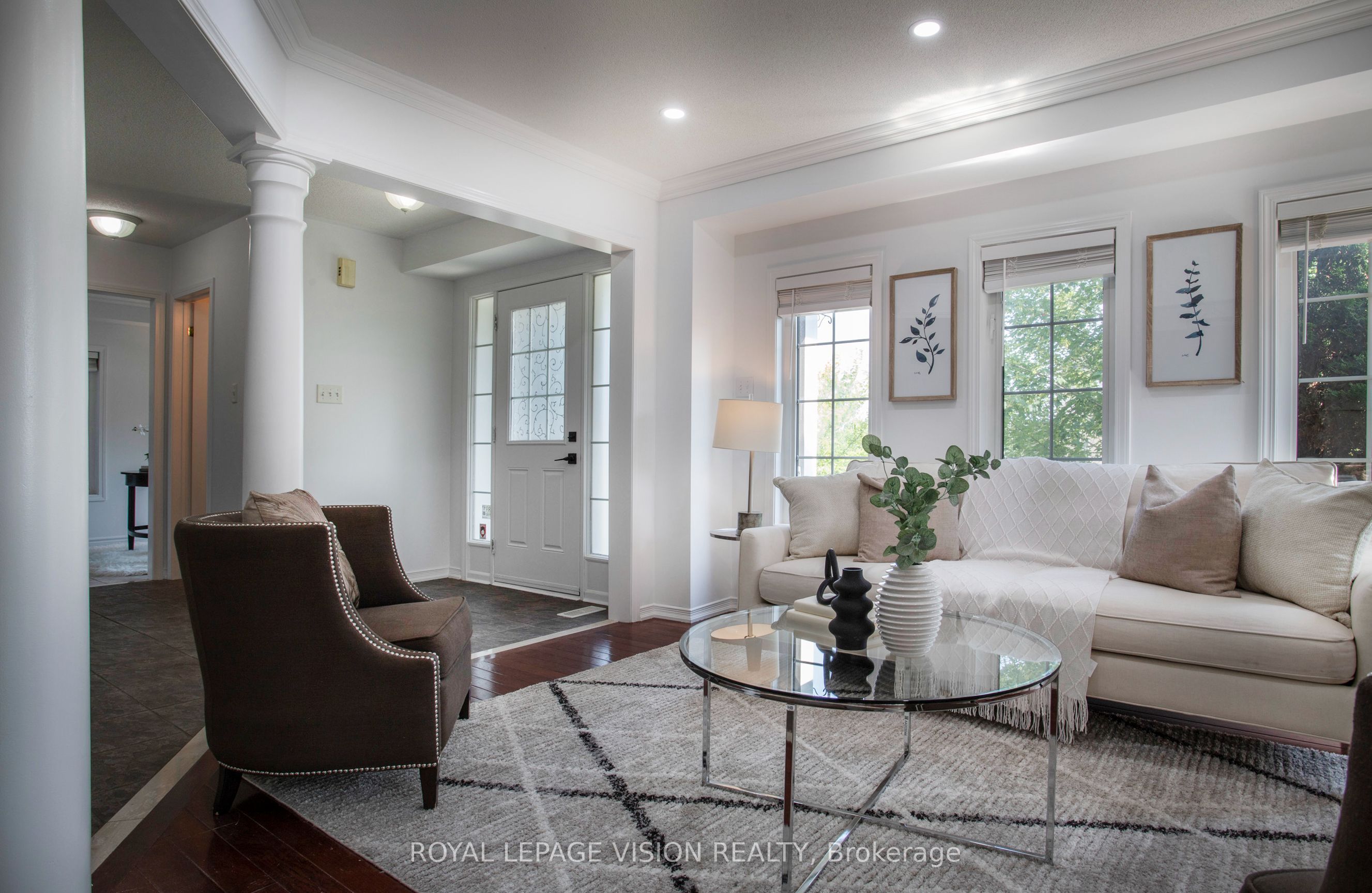 2 Laprade Square Property Photo 5
