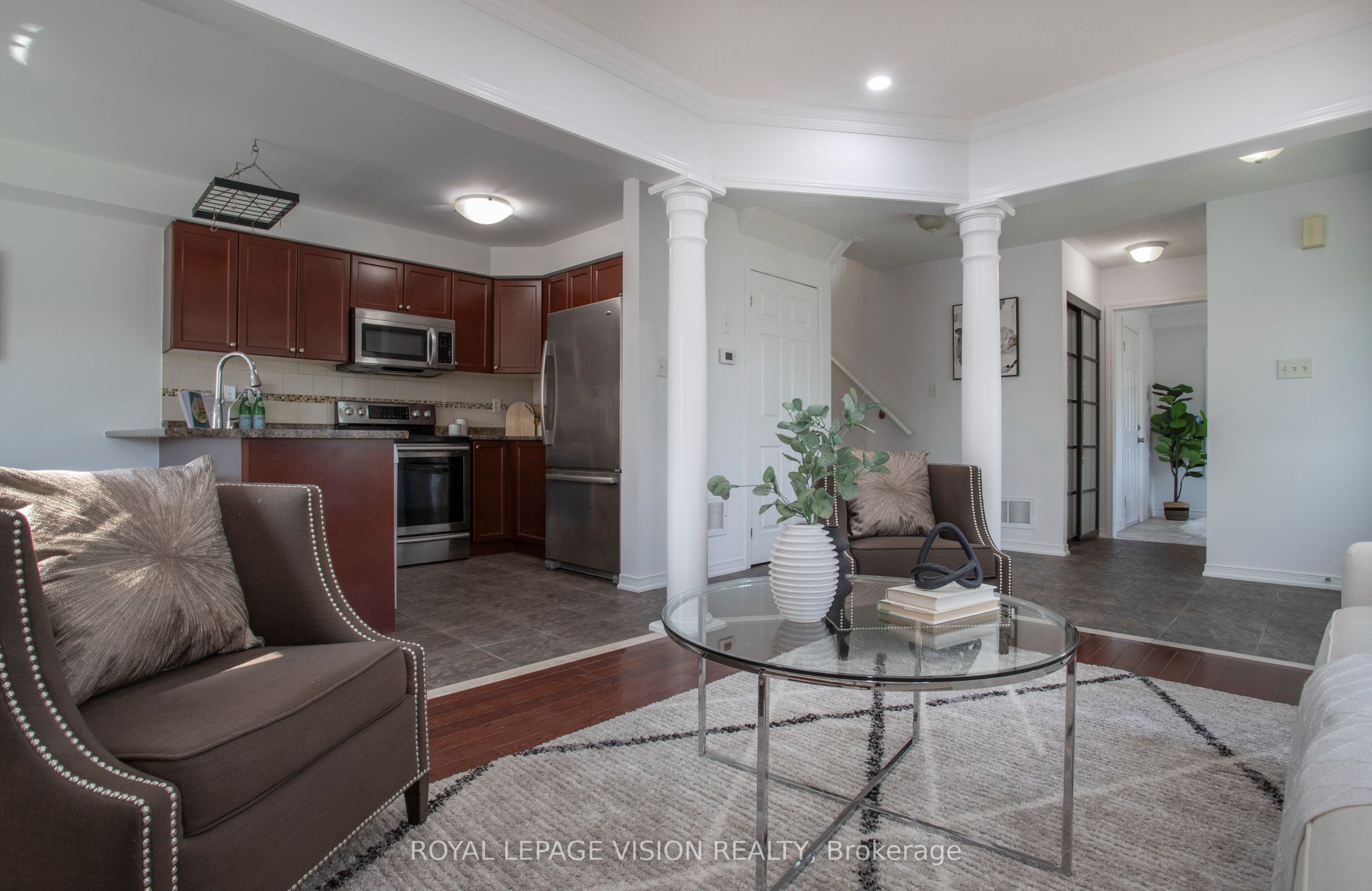 2 Laprade Square Property Photo 9