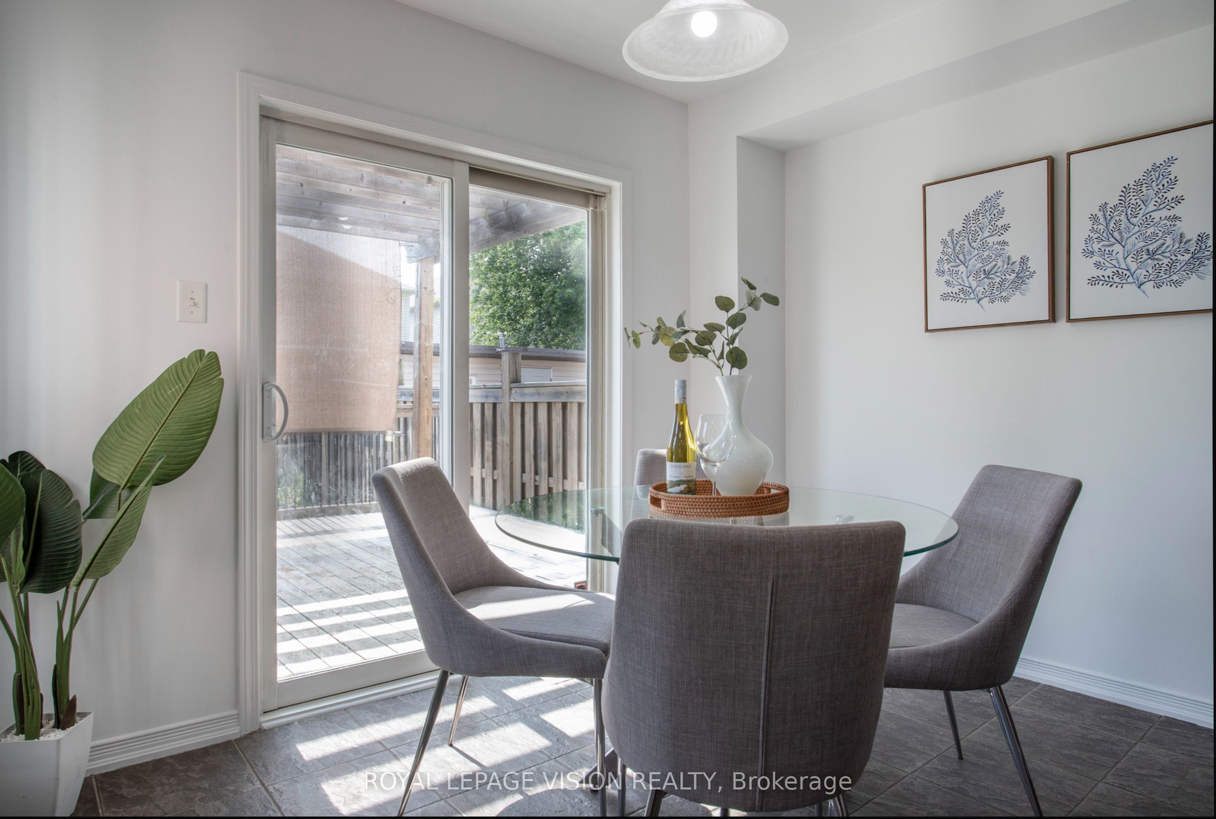 2 Laprade Square Property Photo 13