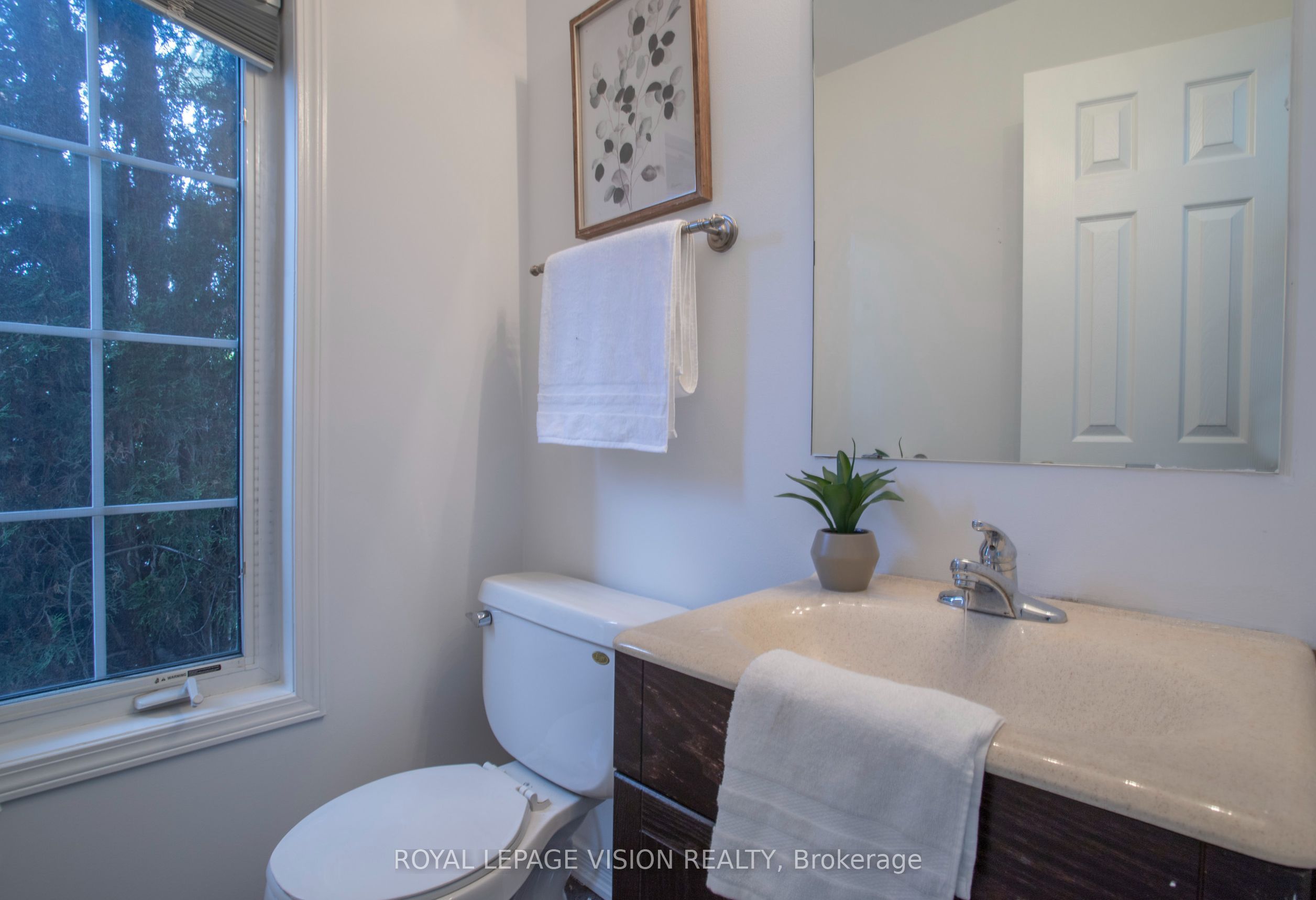 2 Laprade Square Property Photo 17