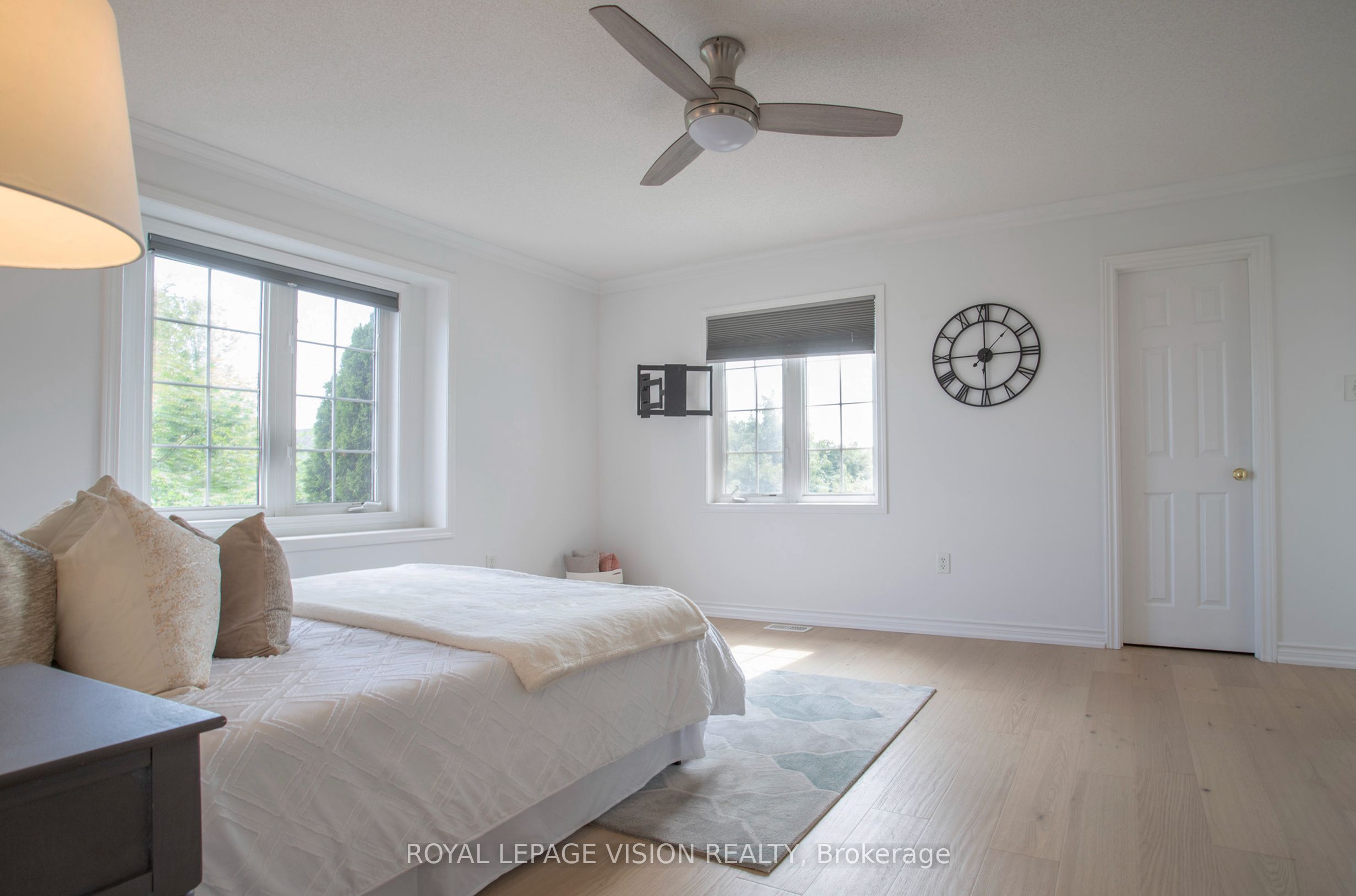 2 Laprade Square Property Photo 18