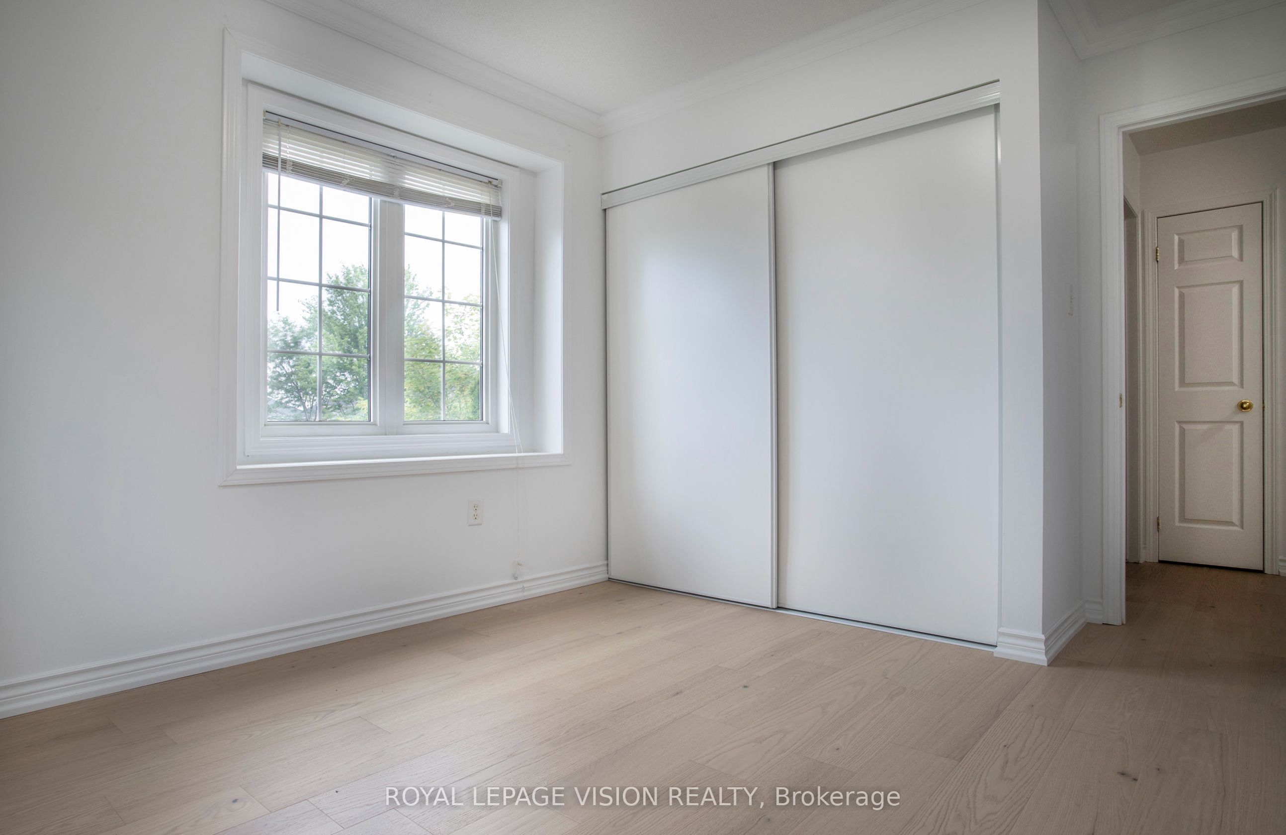 2 Laprade Square Property Photo 30