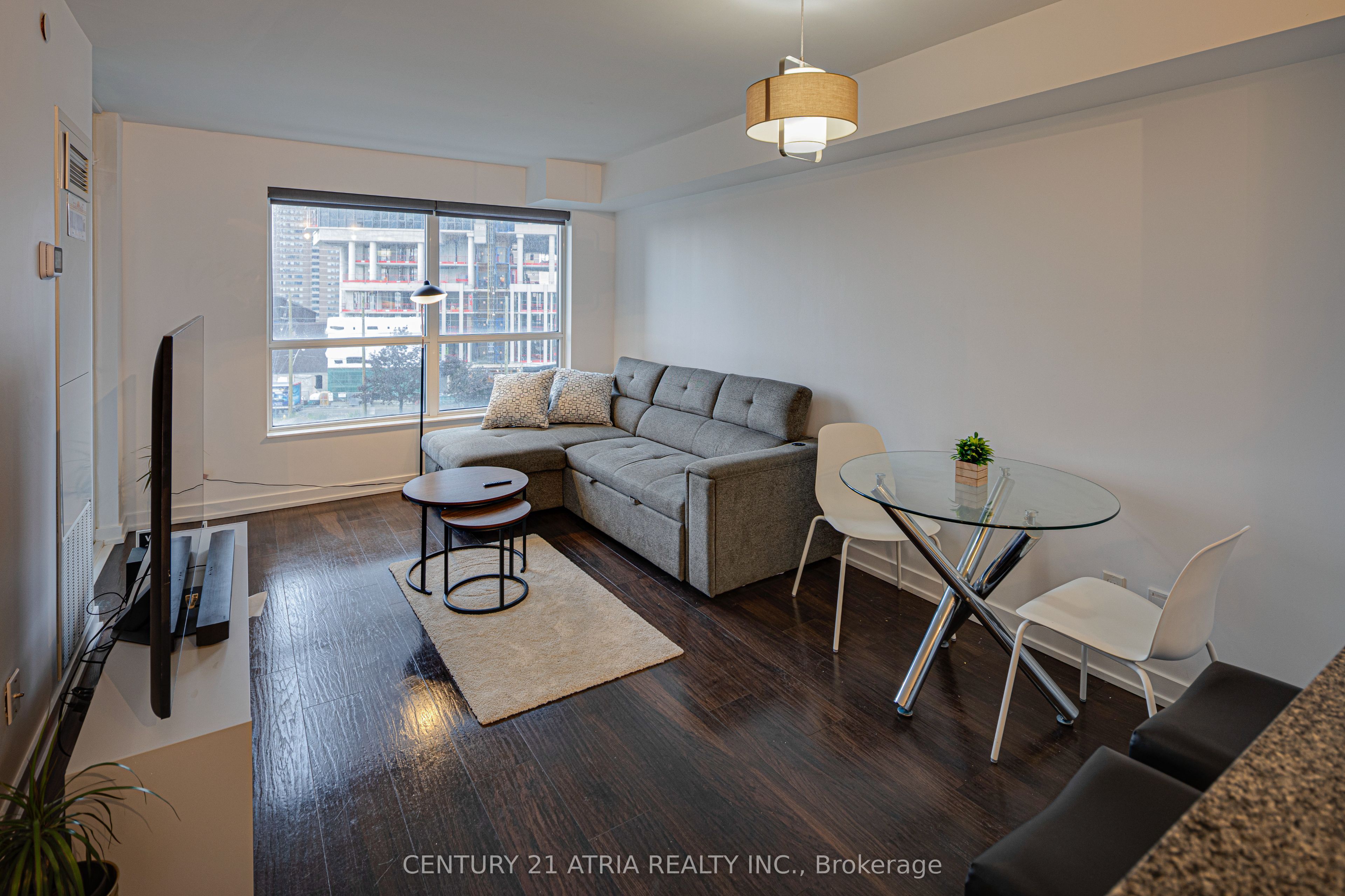 8 Trent Avenue 503 Property Photo 1