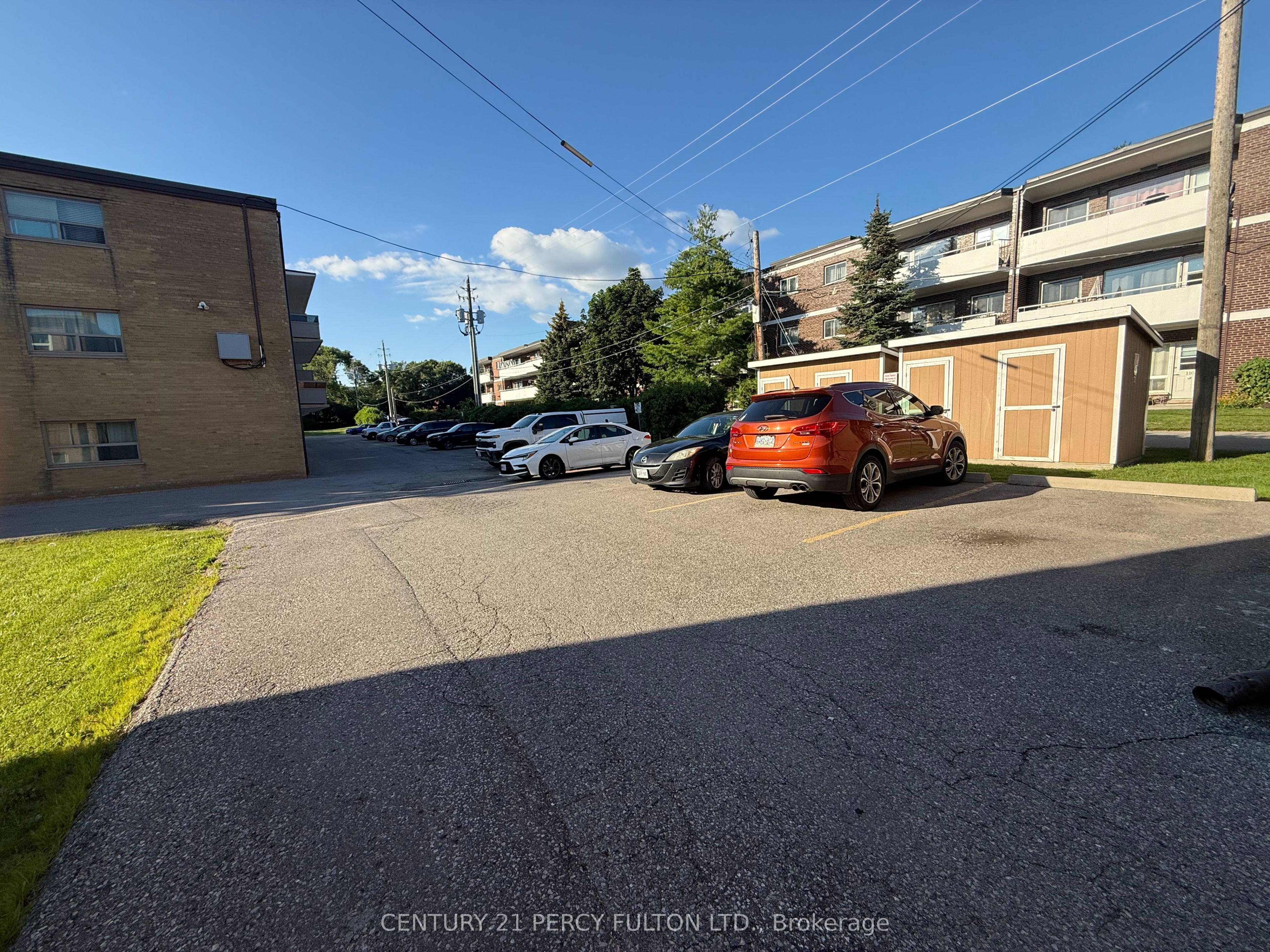 706 Dunlop Street W 3 Property Photo 18