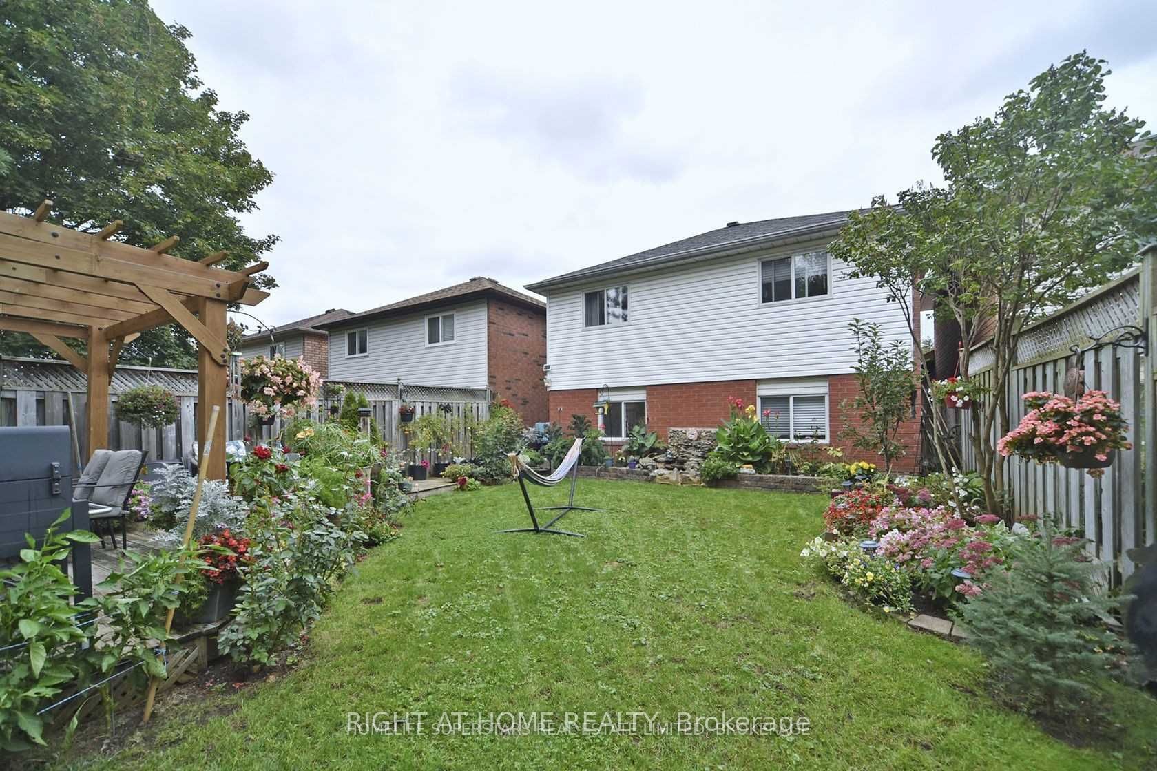 1434 Largo Crescent Property Photo 33