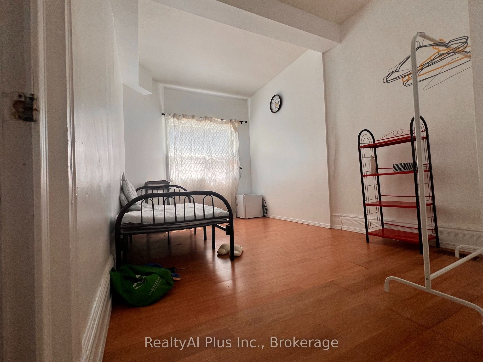 182 Boulton Avenue Property Photo 6