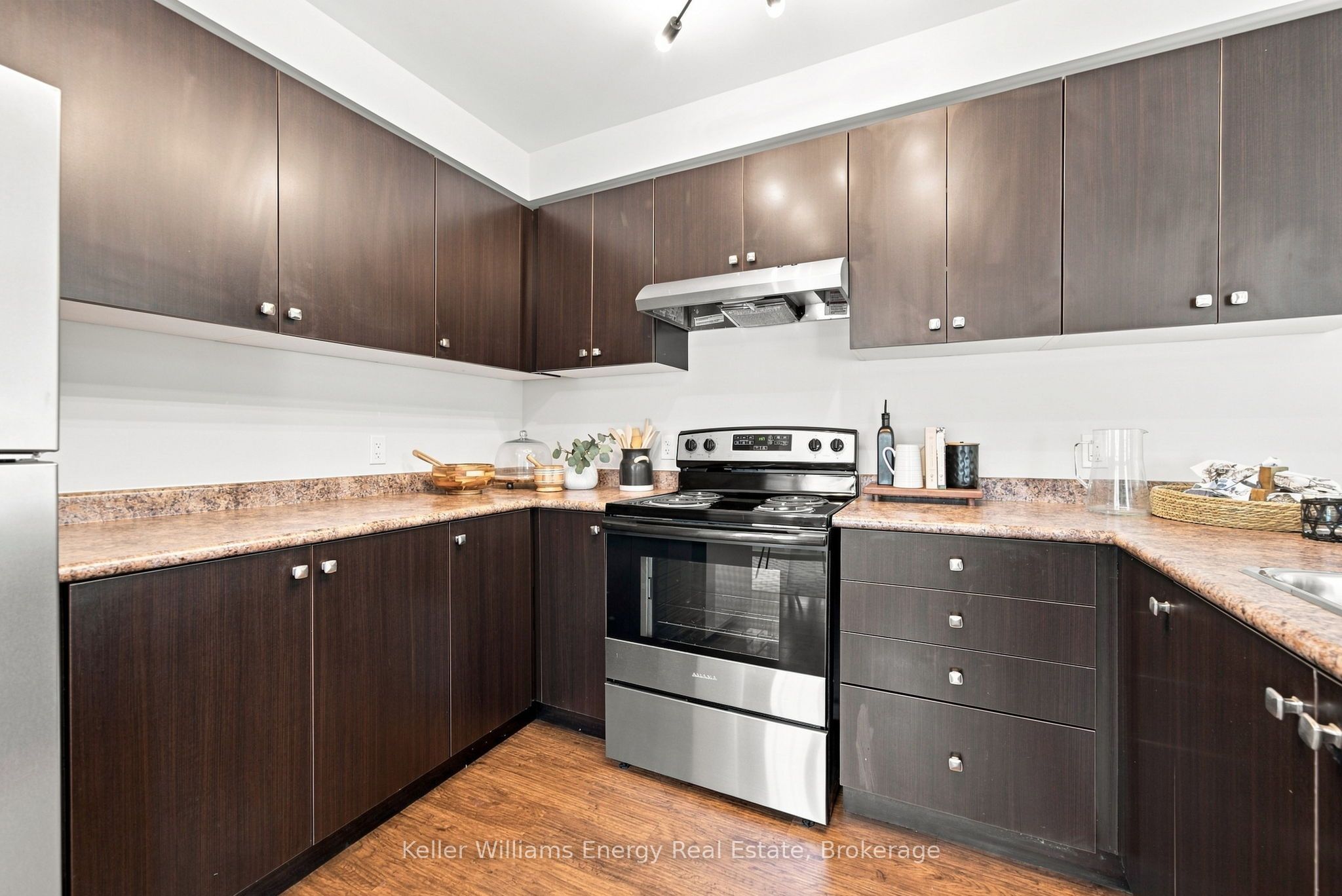1280 Harmony Road N 25 Property Photo 10