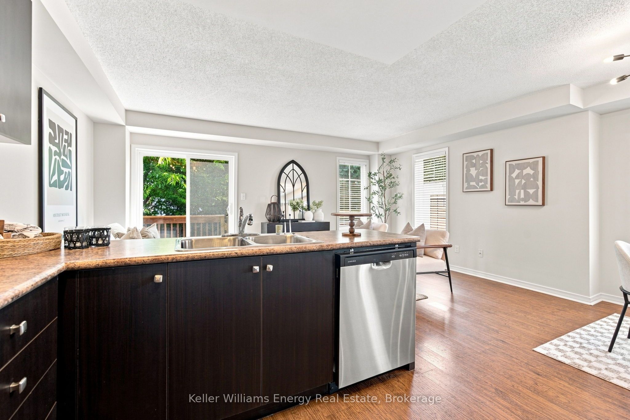 1280 Harmony Road N 25 Property Photo 12