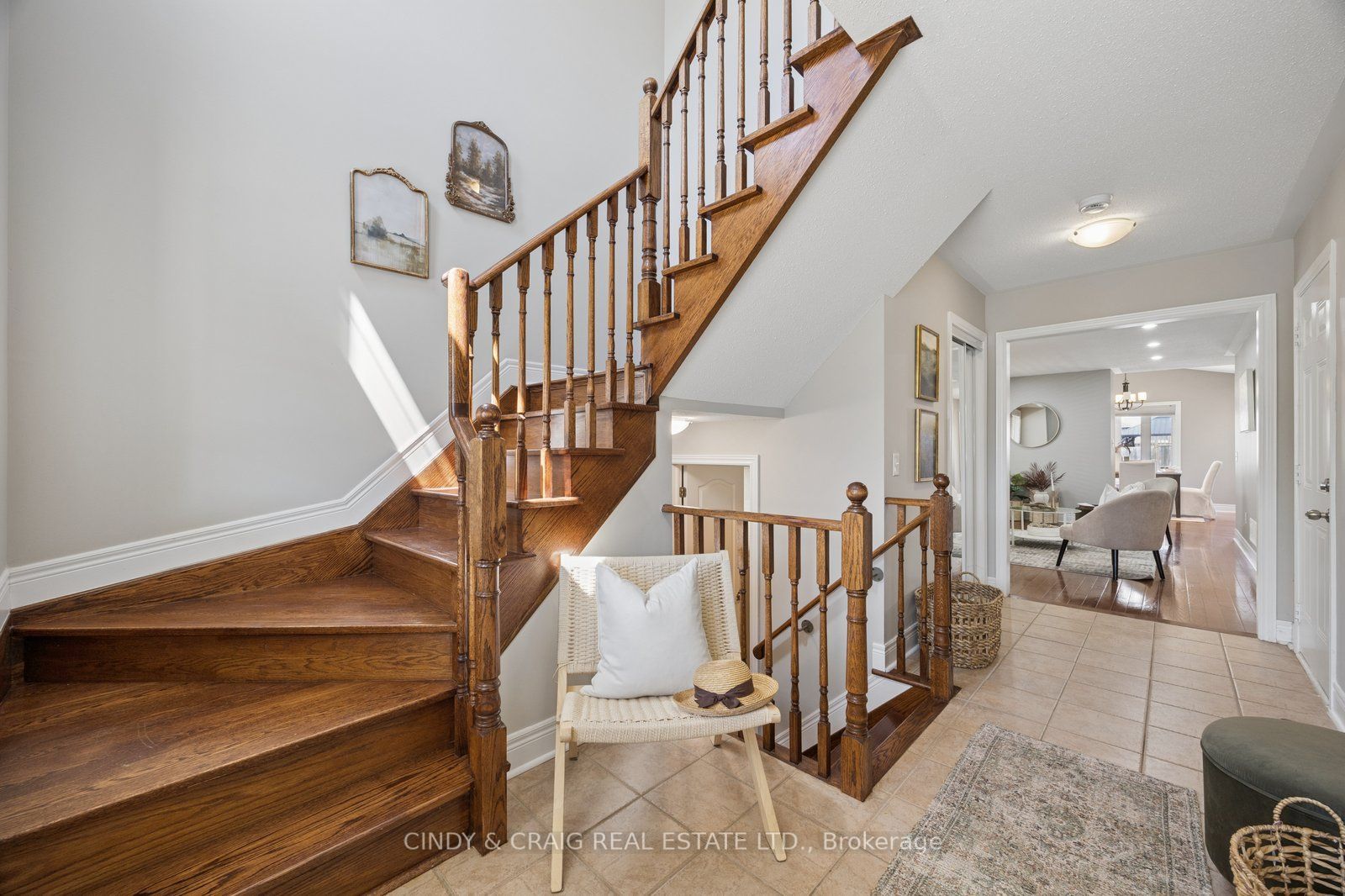 82 Dewell Crescent Property Photo 2