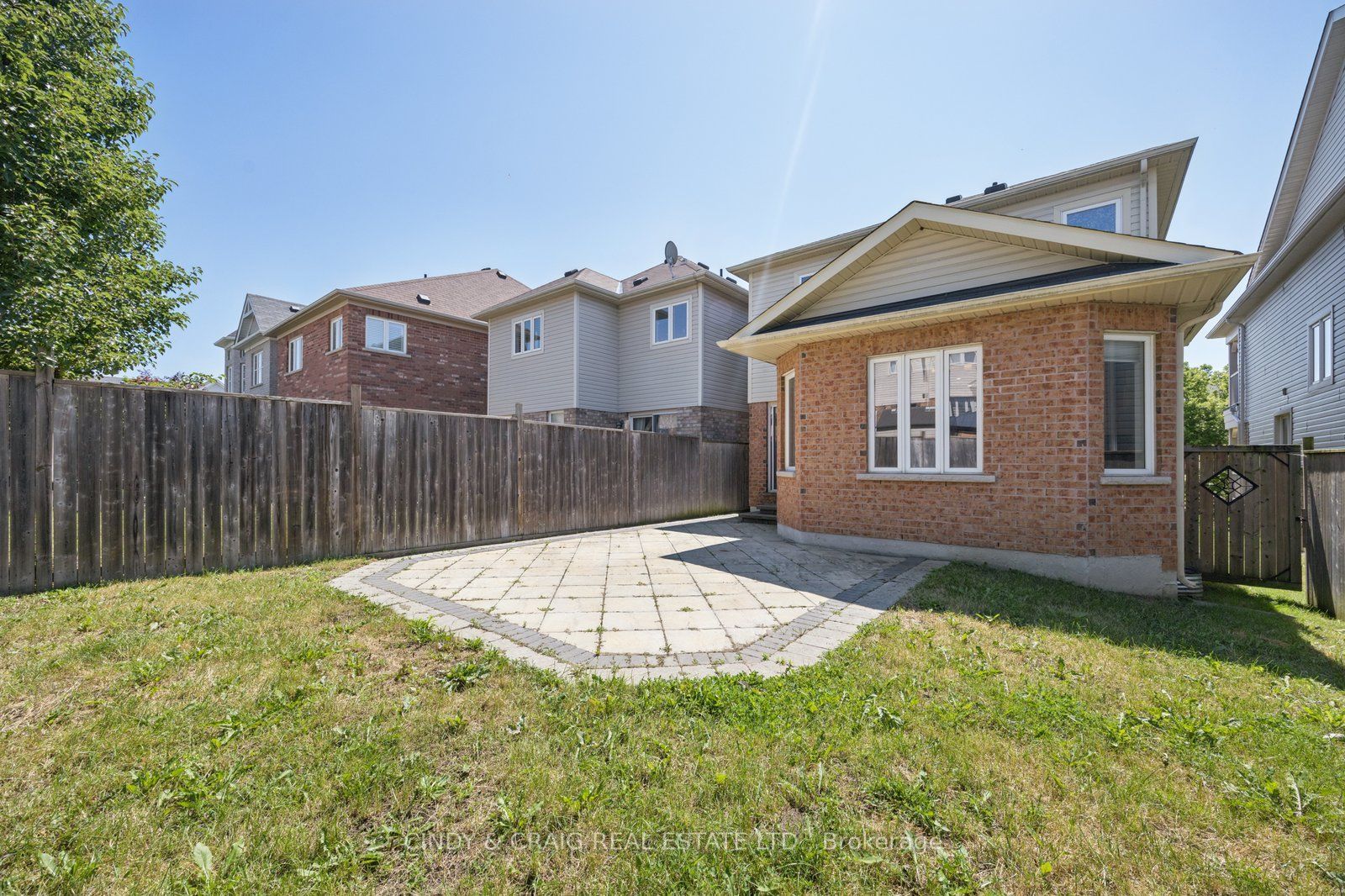 82 Dewell Crescent Property Photo 16