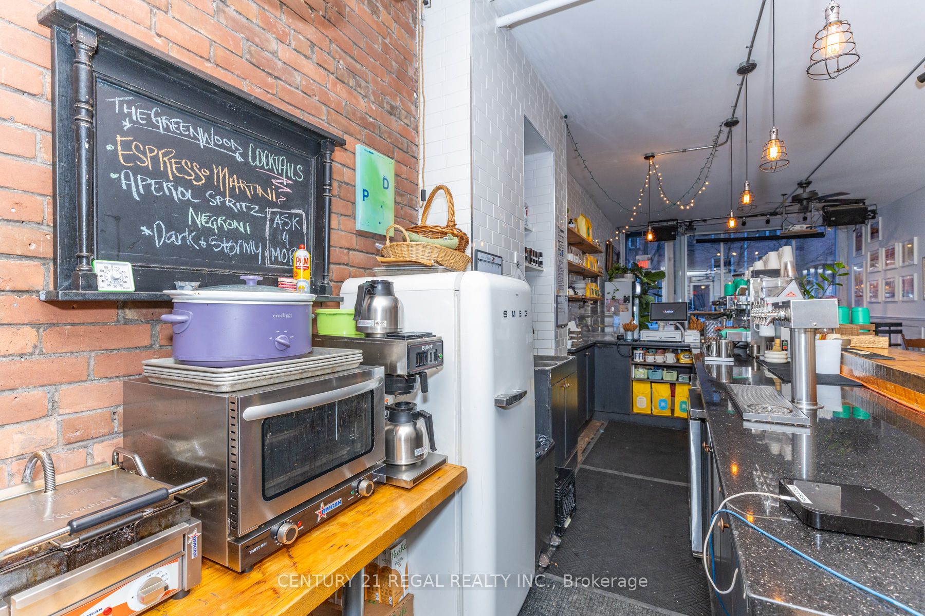 1374 Queen Street E Property Photo 16