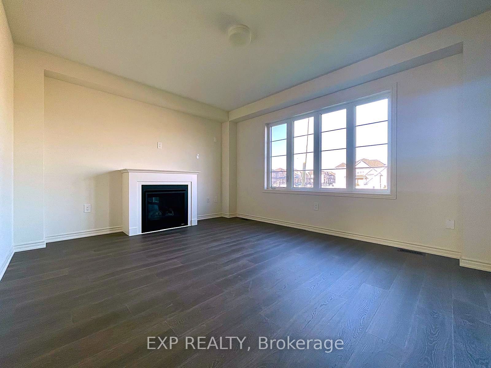 62 Donald Cameron Crescent Property Photo 5