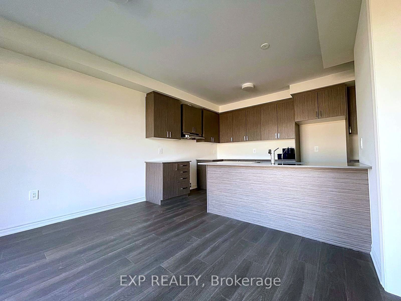62 Donald Cameron Crescent Property Photo 7