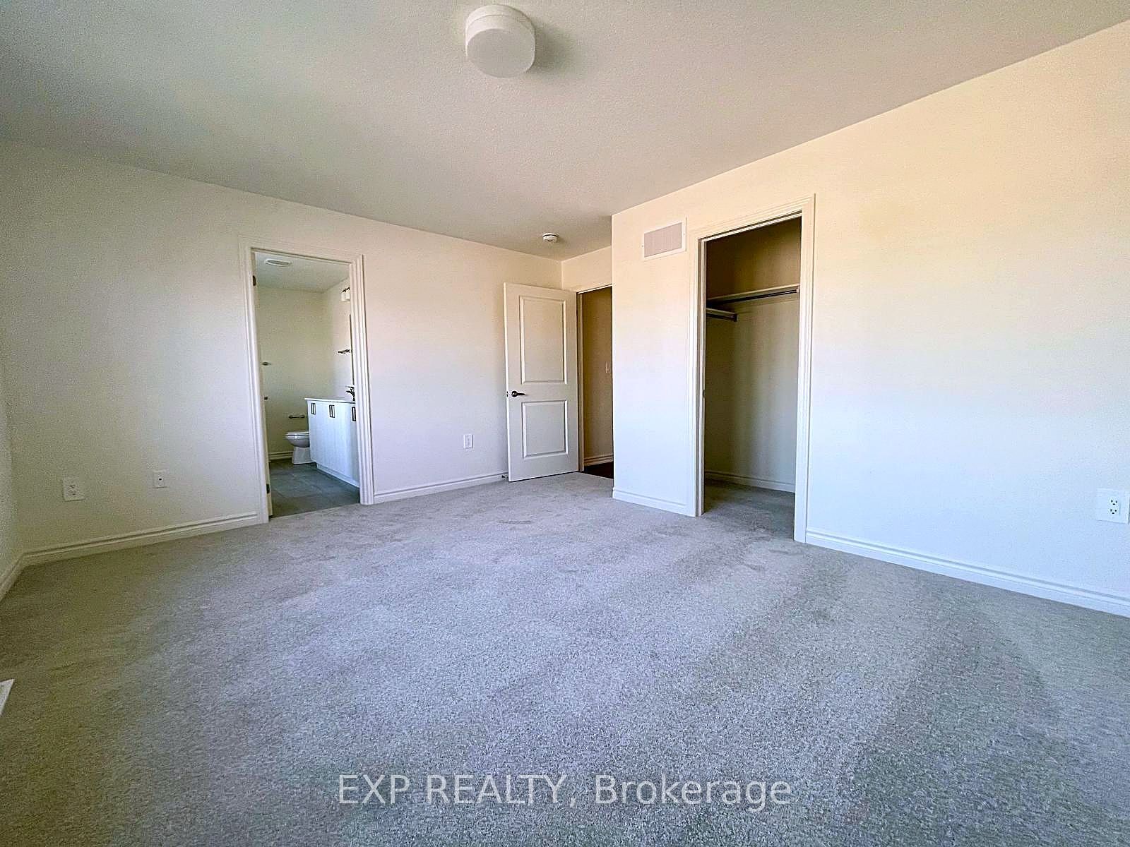 62 Donald Cameron Crescent Property Photo 22