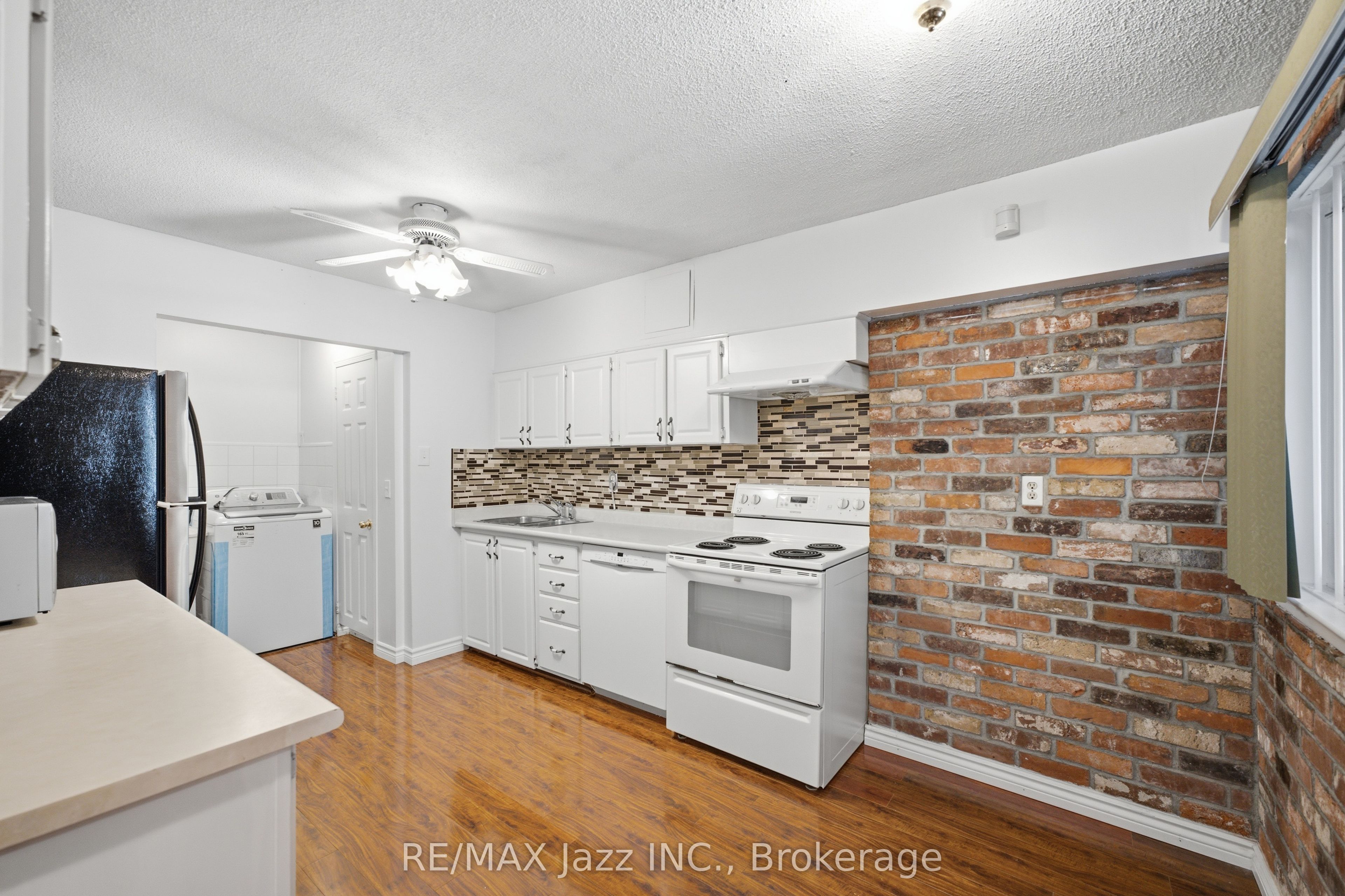 120 Ling Road 38 Property Photo 12