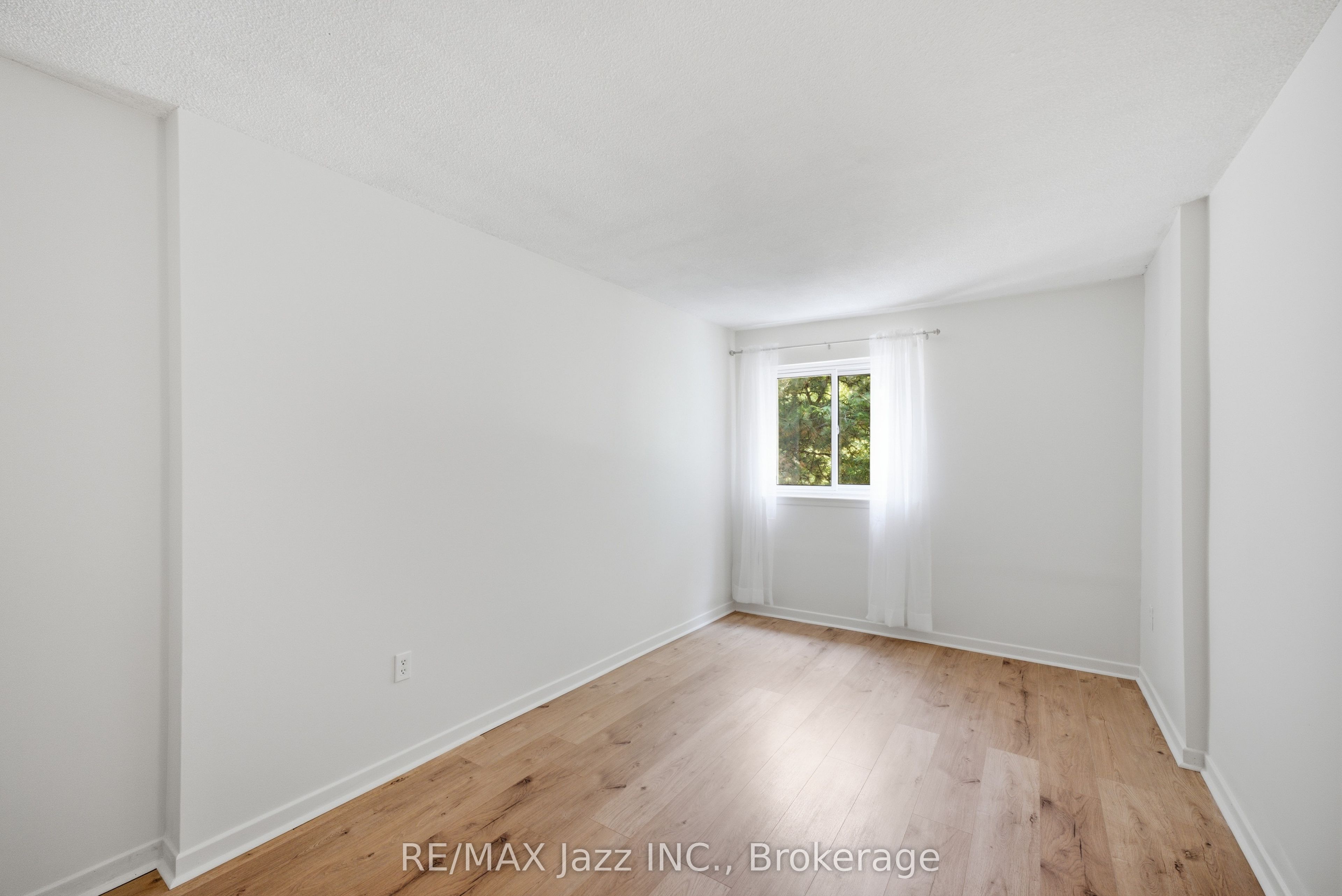 120 Ling Road 38 Property Photo 19