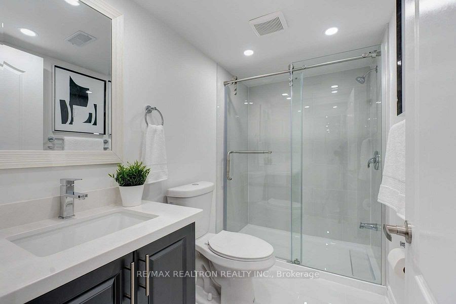 180 Hibbert Avenue Property Photo 6