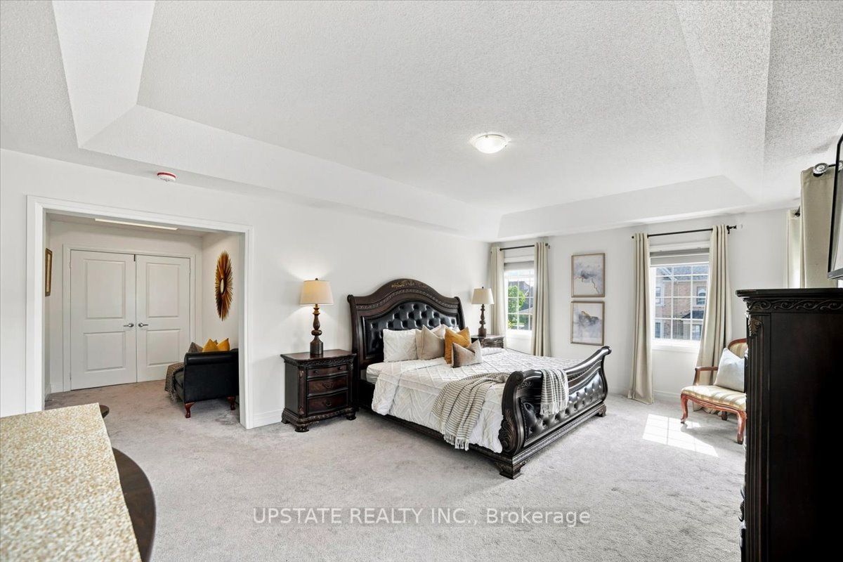 18 Blenheim Circle Property Photo 18