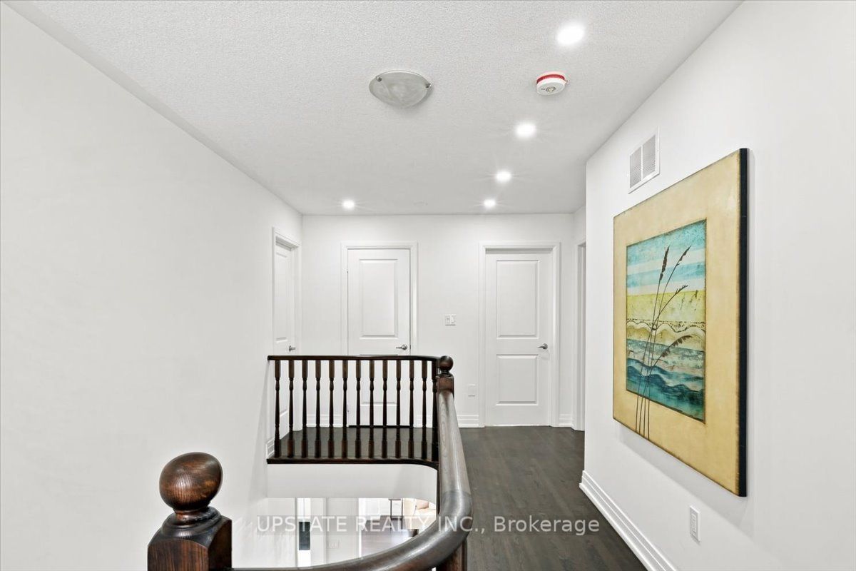 18 Blenheim Circle Property Photo 33