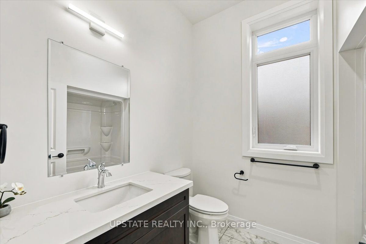 18 Blenheim Circle Property Photo 39