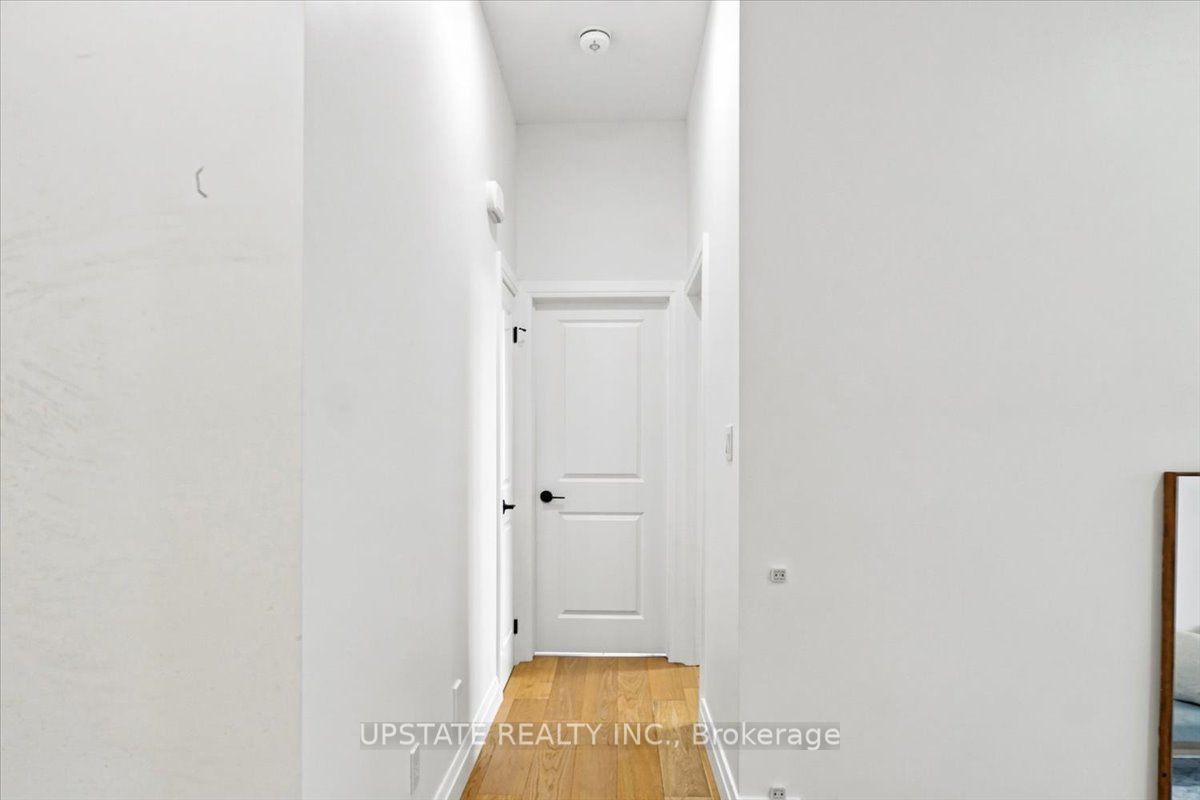 18 Blenheim Circle Property Photo 43