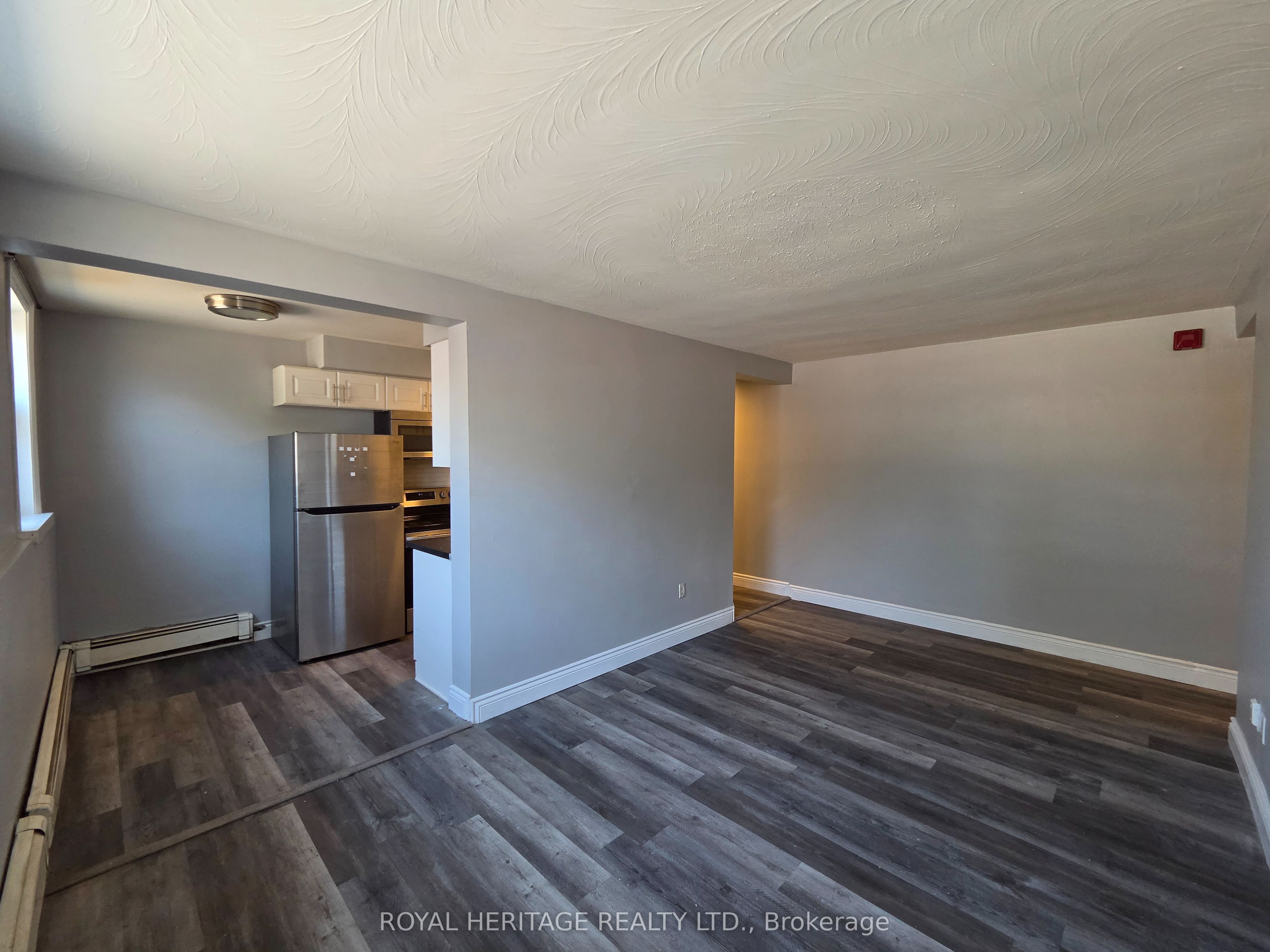 300 Montrave Avenue 4 Property Photo 4